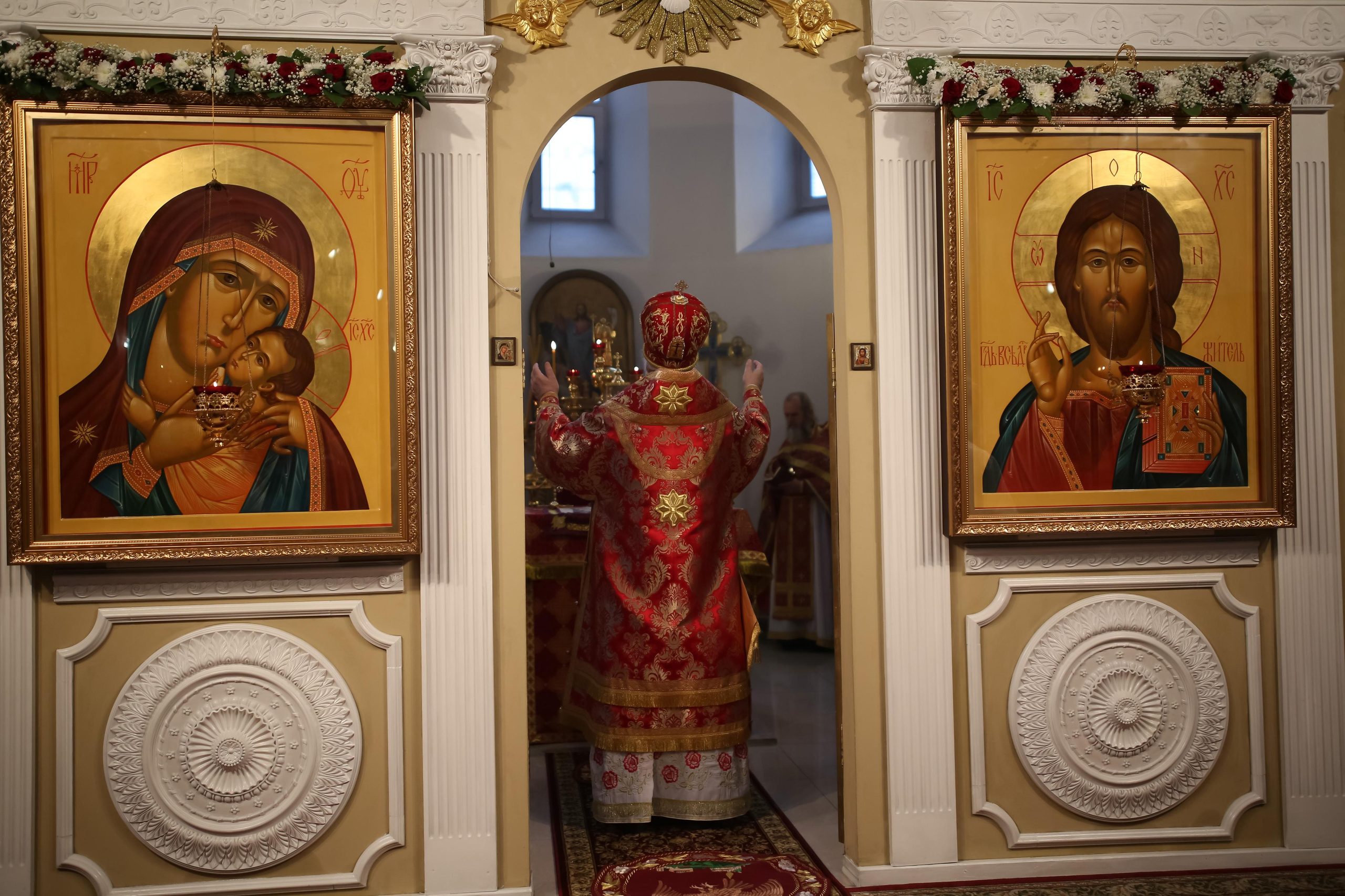 Архиерейское богослужение в честь новомучеников Жуковских. Семейный и детский фотограф Анна Петракова