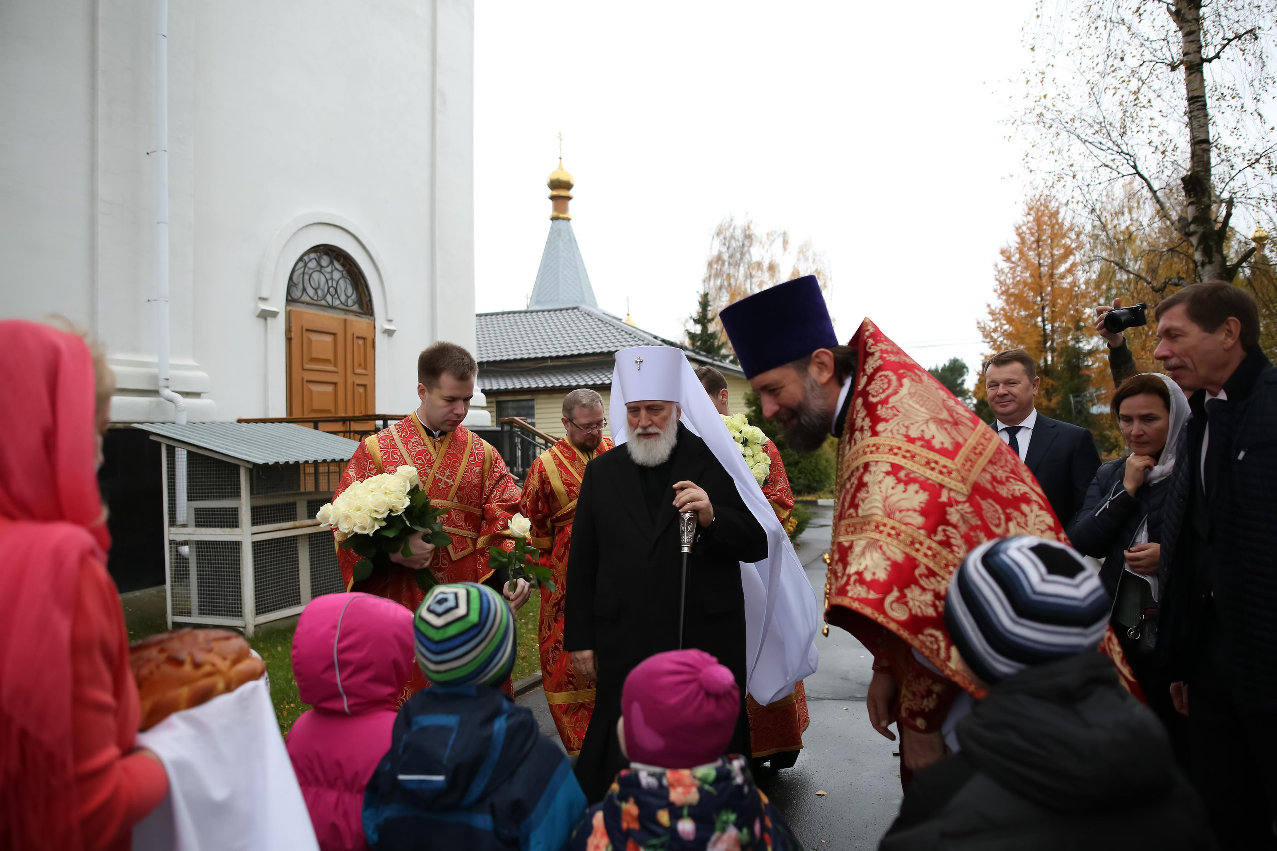Архиерейское богослужение в честь новомучеников Жуковских. Семейный и детский фотограф Анна Петракова