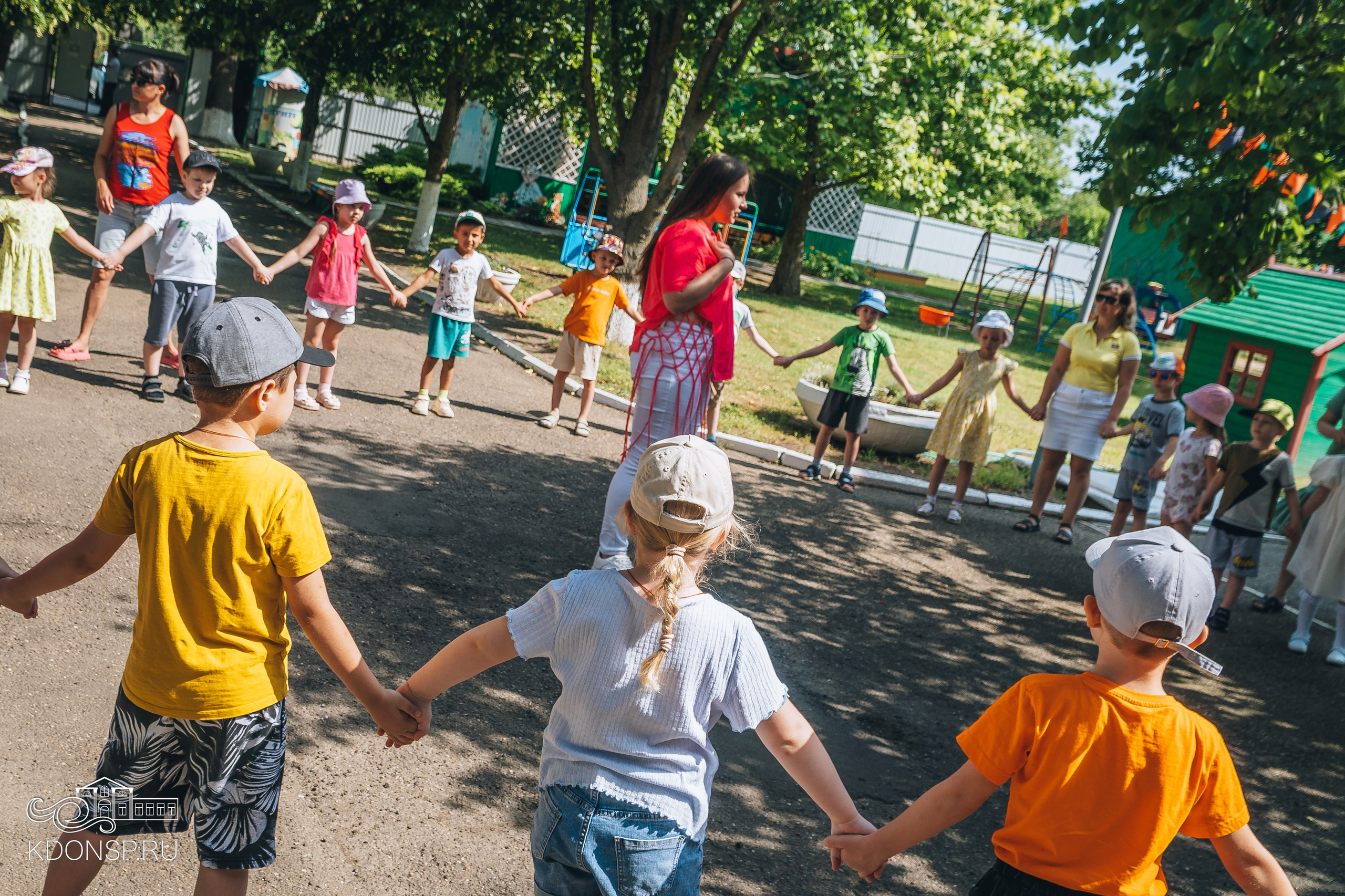 «У нас Родина одна». Новотитаровский Дом культуры