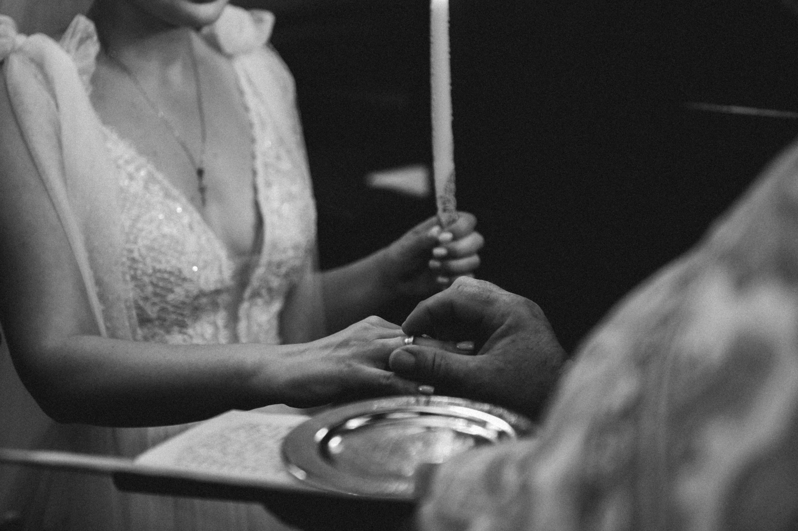 Свадьба с венчанием в Щелково. Прогулка в Гребнево, ресторан Кинза, отель Премиум. Свадебный и семейный фотограф Виктория Носачёва. Щелково, Москва и МО