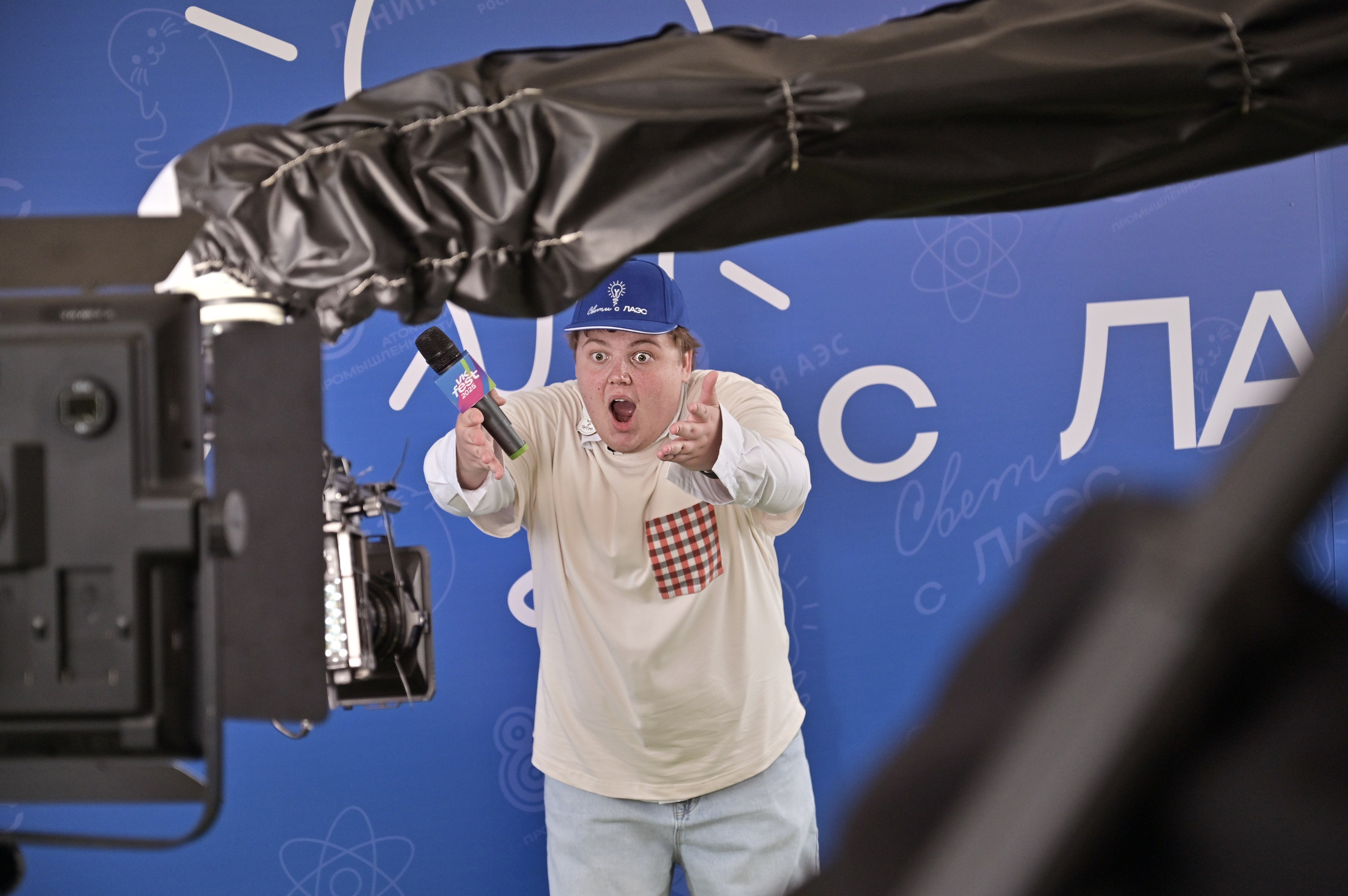 ART | FASHION | PODIUMS |SHOW