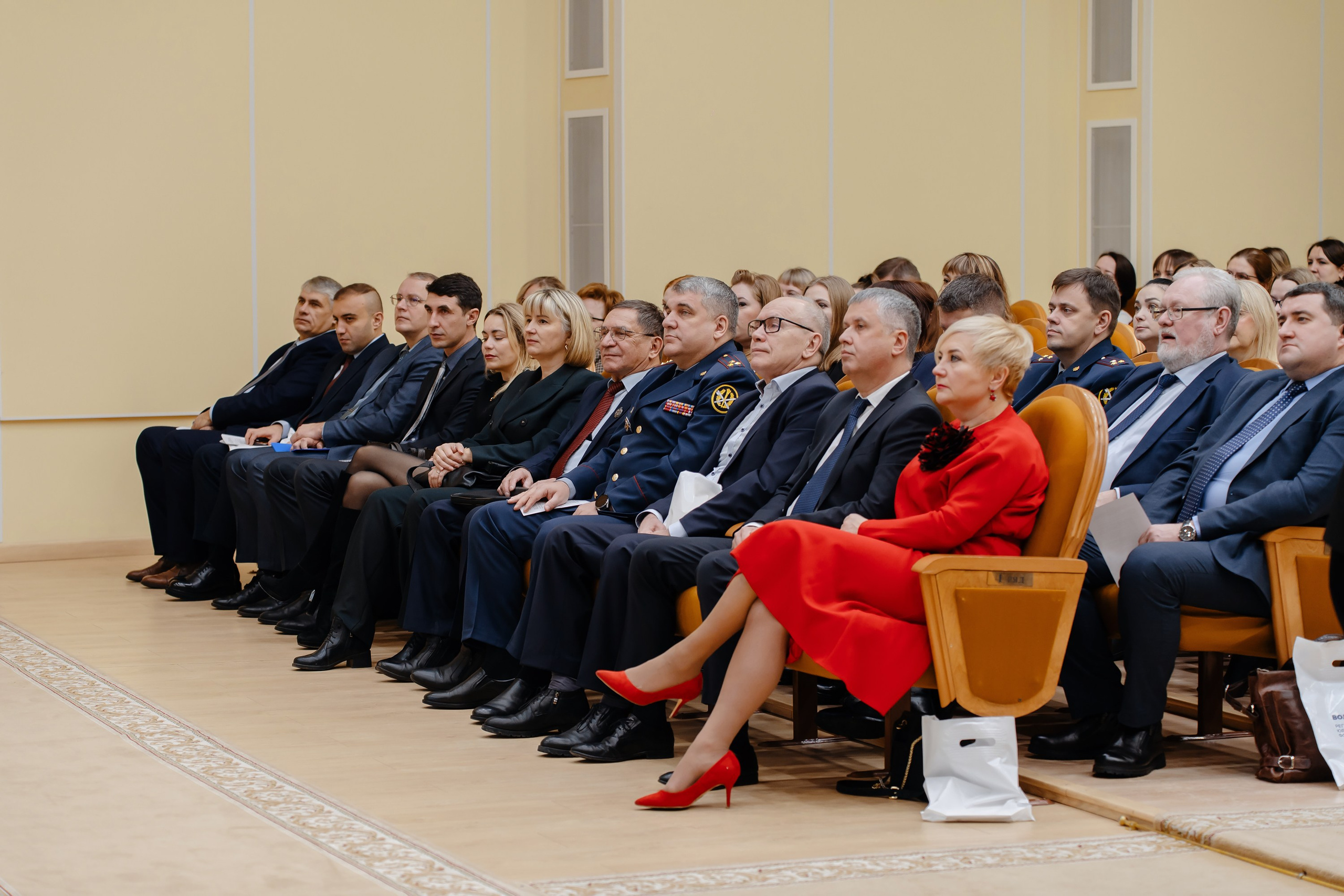 Для бизнеса. Репортажный и интерьерный фотограф в Вологде Артем Осташов