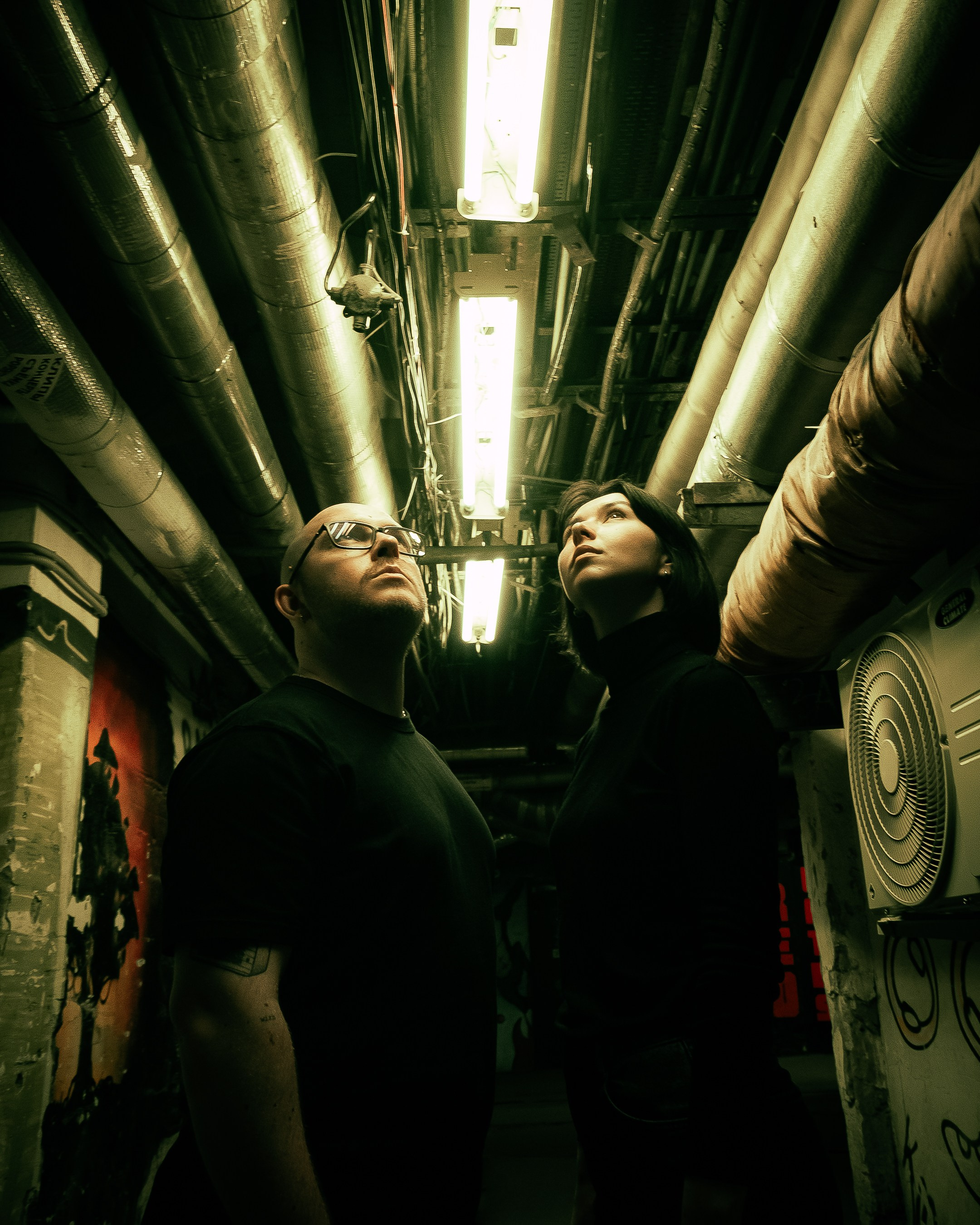 Individuali di ripresa. Fotografo a Mosca con un’atmosfera notturna di foto