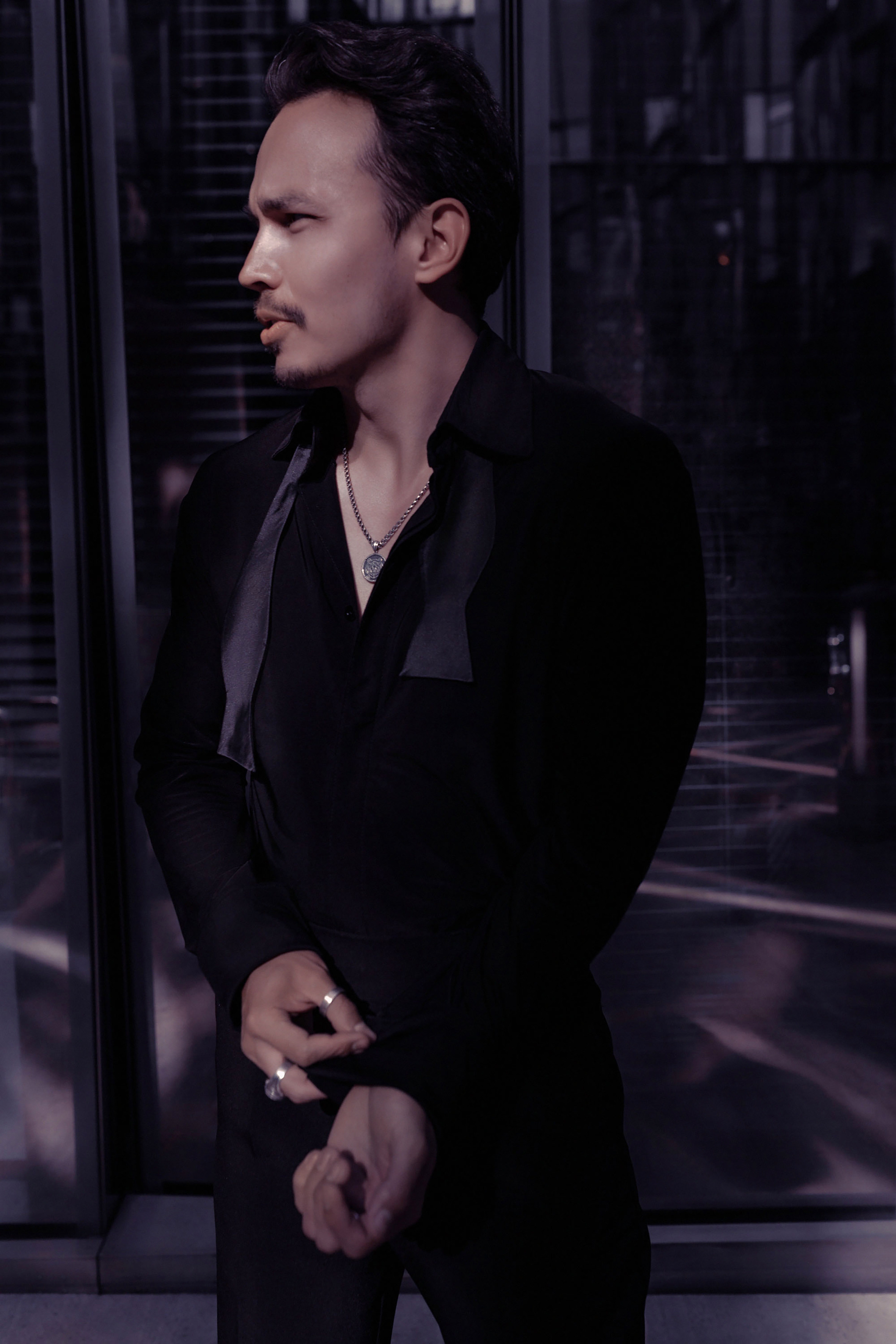 Портретный фотограф, свадебный фотограф, студийный фотограф, фотосессия Love Story, концертный фотограф, репортажный фотограф, коммерческий фотограф, фешн фотограф, международный фотограф, предметный фотограф