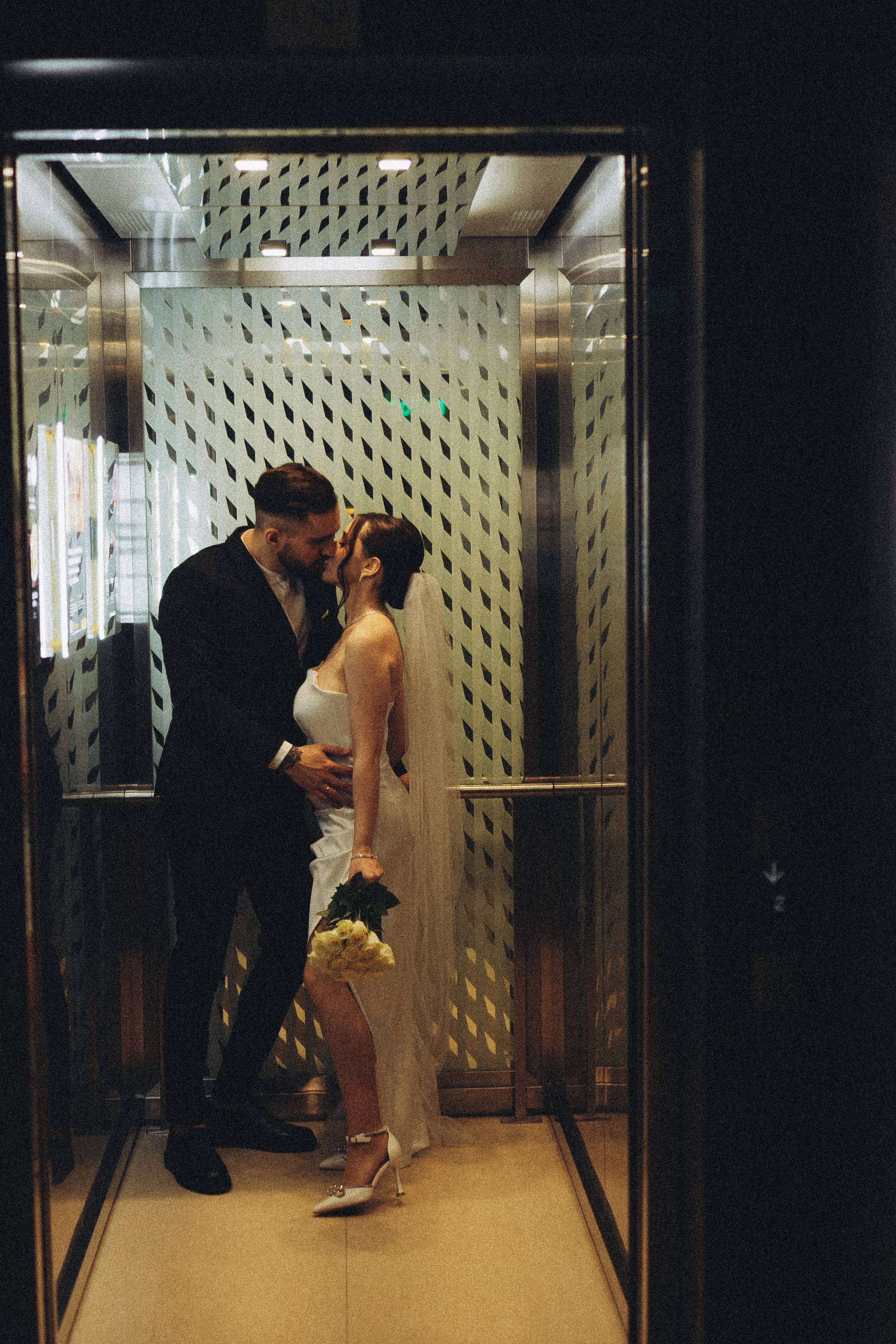 СВАДЕБНАЯ СЬЕМКА СБОРОВ ЖЕНИХА И НЕВЕСТЫ В ОТЕЛЕ И ТАКЖЕ ФОТОСЕССИИЯ В ОТЕЛЕЕ МЕГАПОЛИС БРЯНСК. Профессиональный фотограф, Санкт-Петербург — Виктория Богомолова