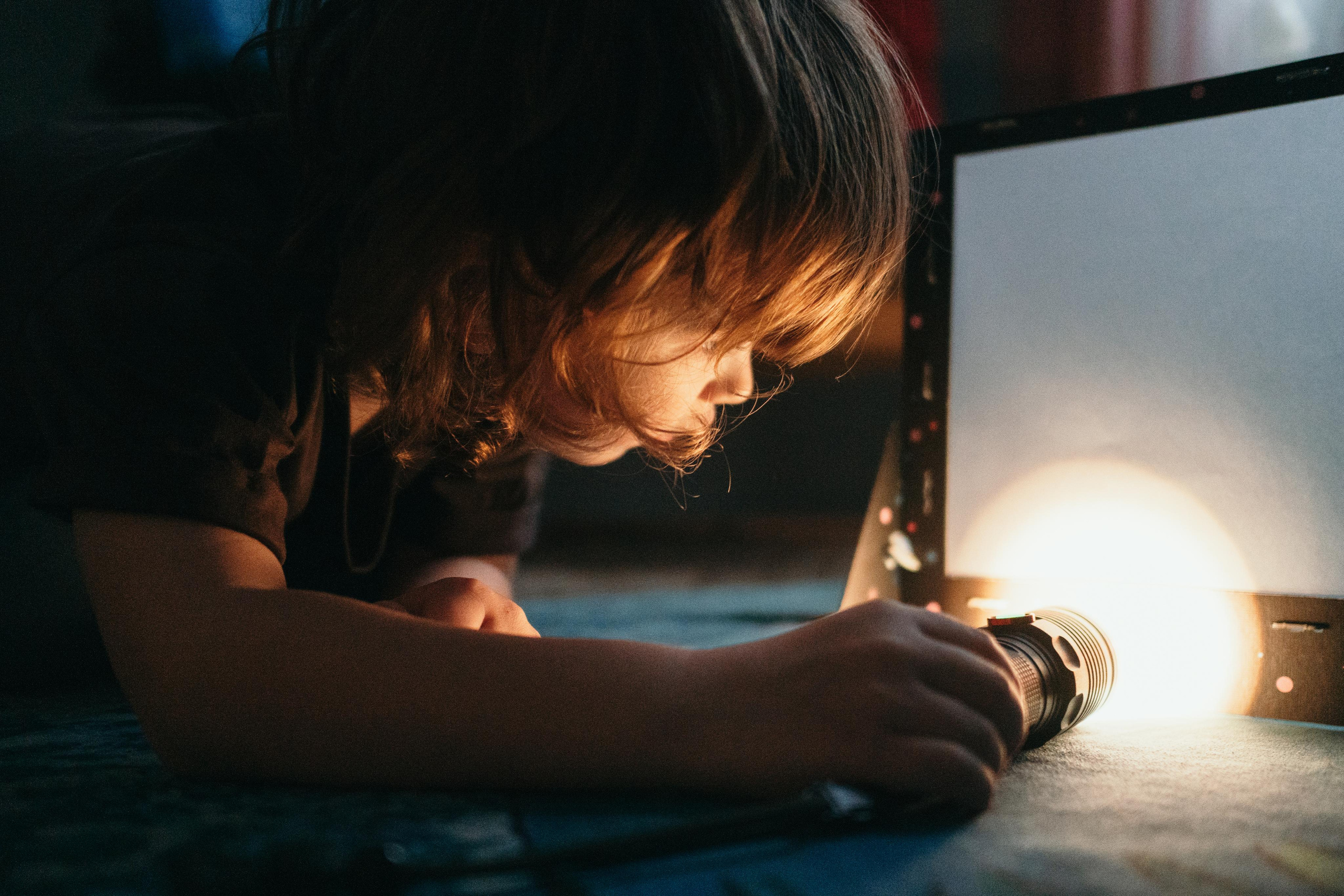 Фотосессия дома с фонариком. Семейный и детский фотограф в Санкт-Петербурге Наталья Григорьева