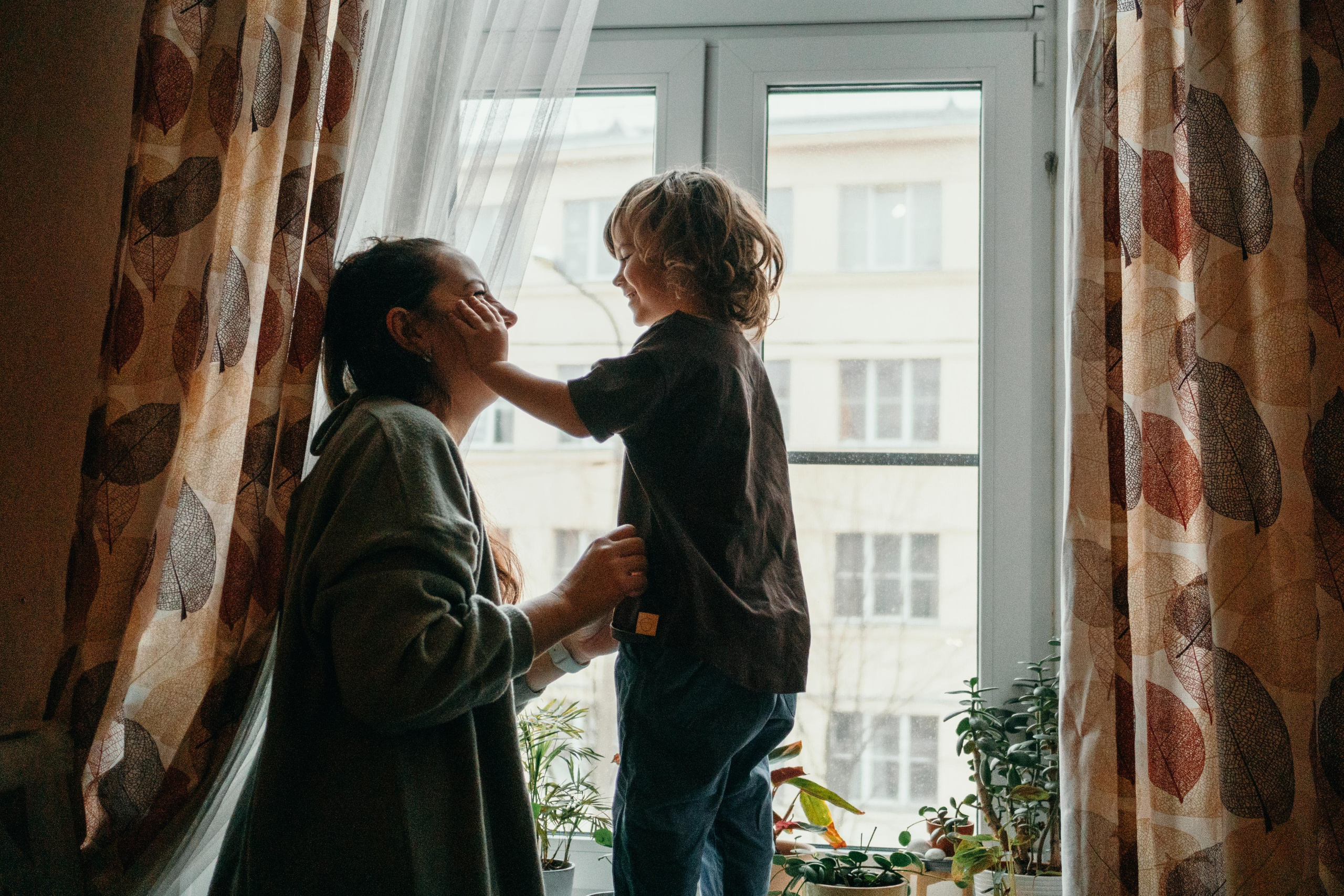 Фотосессия дома с фонариком. Семейный и детский фотограф в Санкт-Петербурге Наталья Григорьева