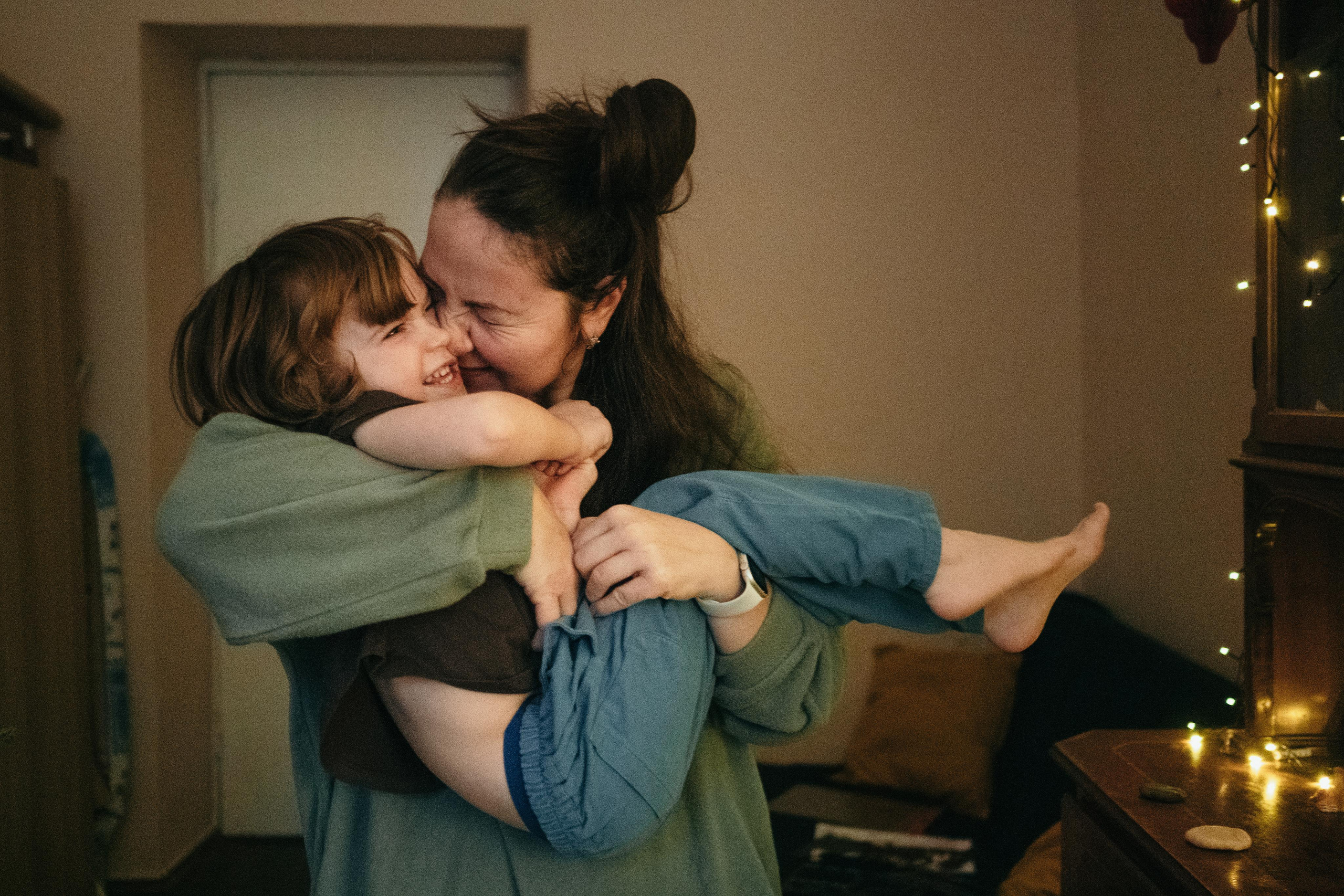 Фотосессия дома с фонариком. Семейный и детский фотограф в Санкт-Петербурге Наталья Григорьева