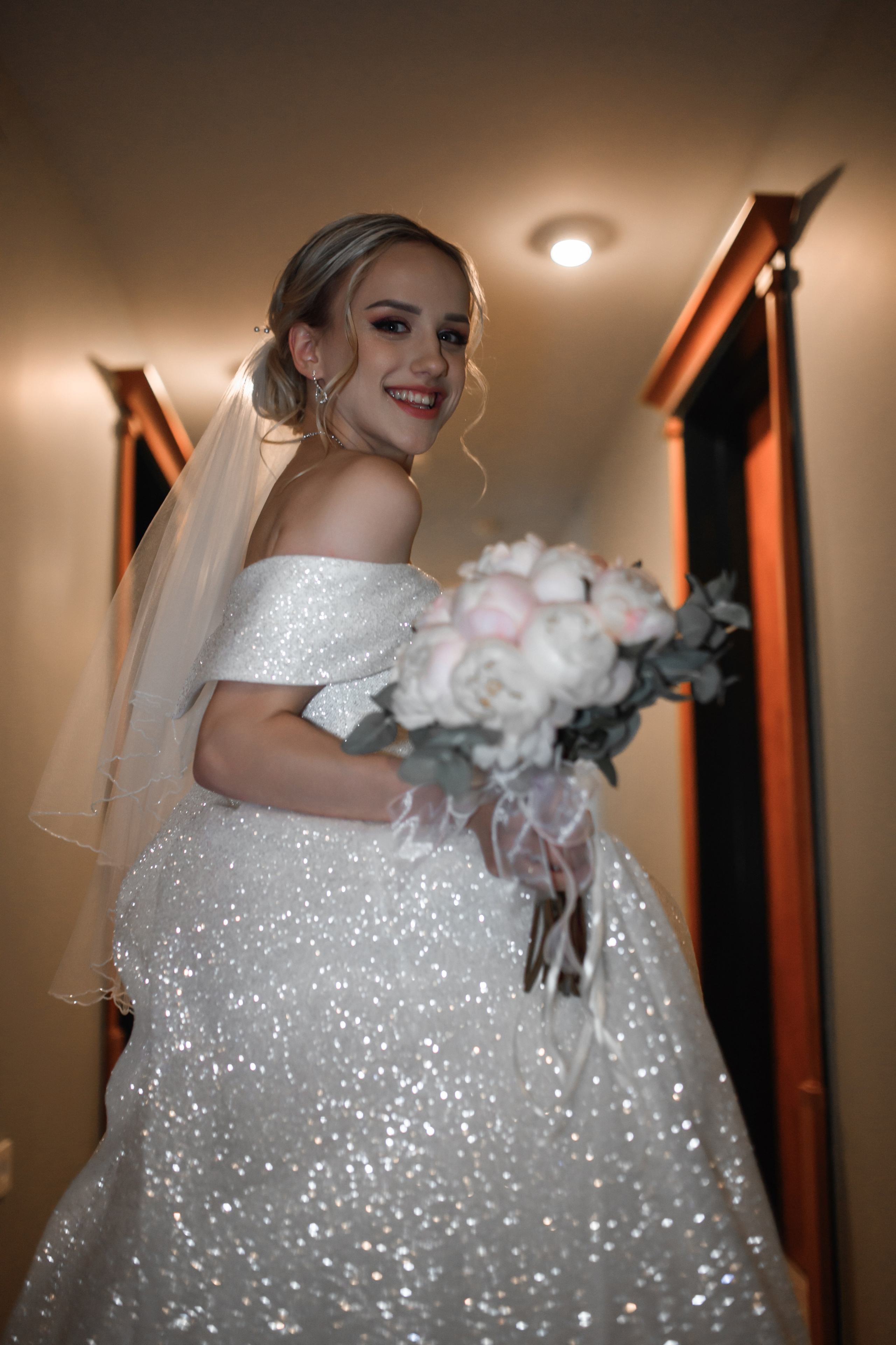 B & A. Свадебный фотограф в г. Астрахань. Так же выезжаю в другие города