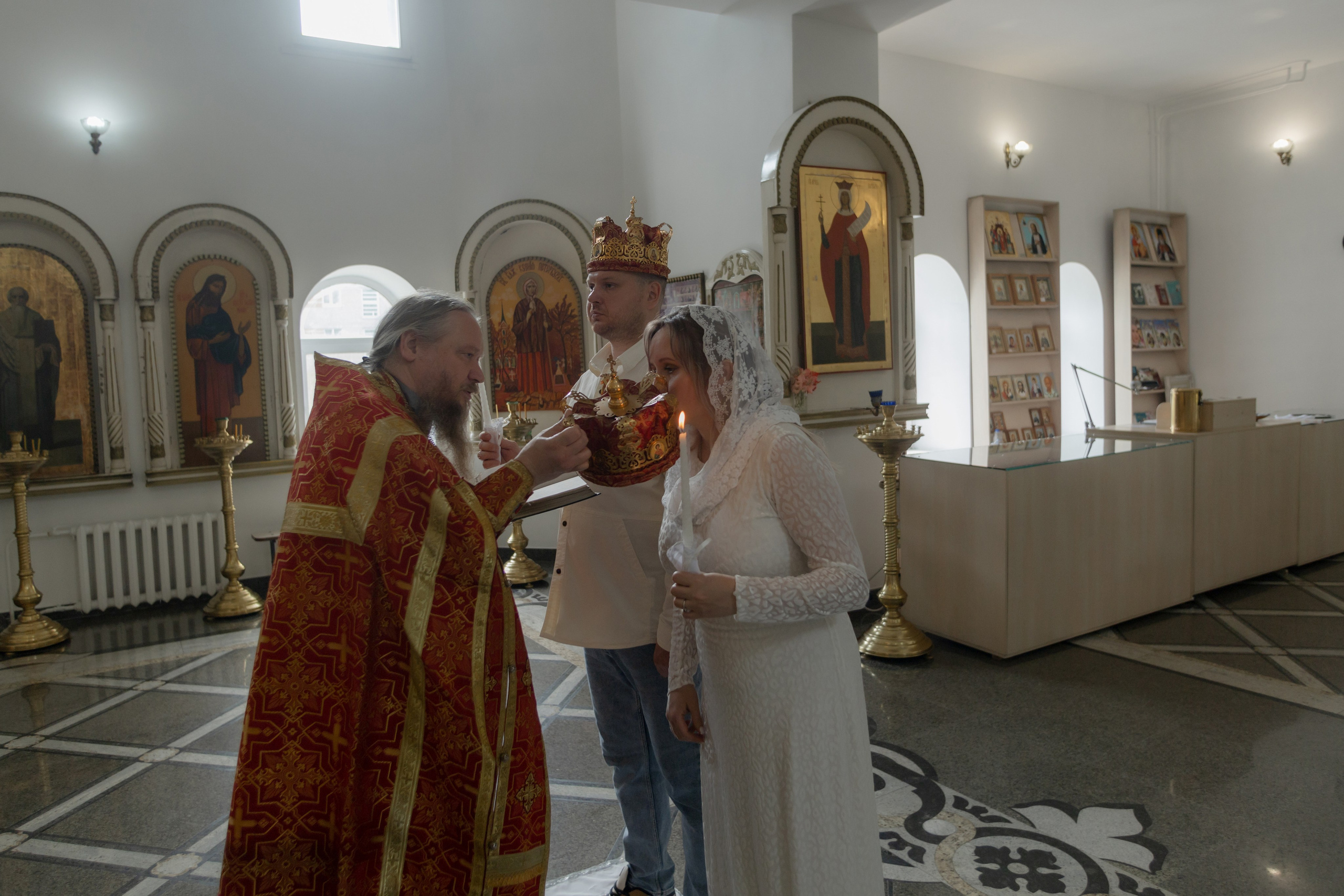 Венчание (Храм святителя Иннокентия). Свадебный и семейный фотограф в Перми Дергачева Кристина