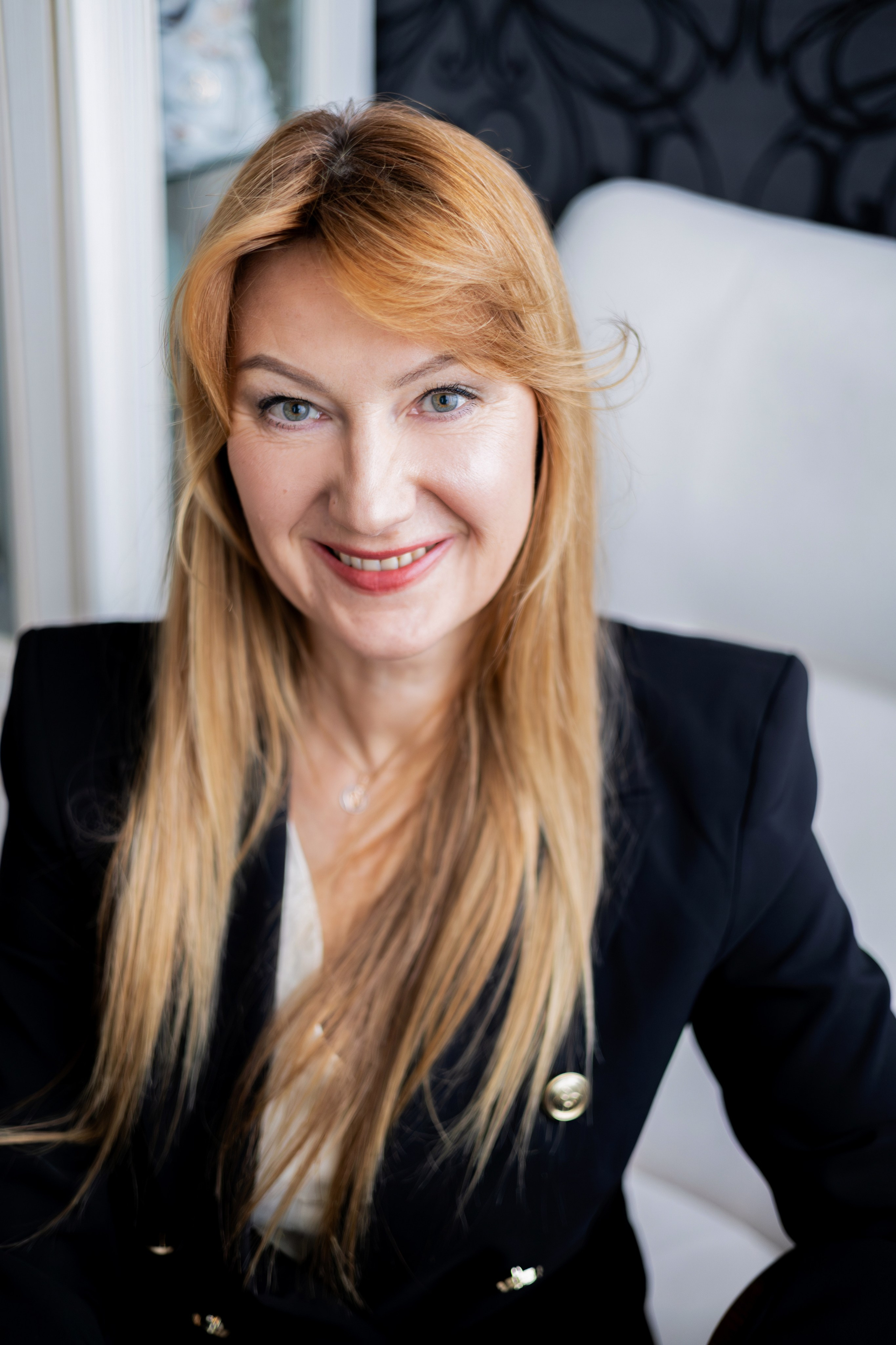 Индивид — Светлана / Специалист по недвижимости. Свадебный и семейный фотограф в Санкт-Петербурге Макеева Наталья