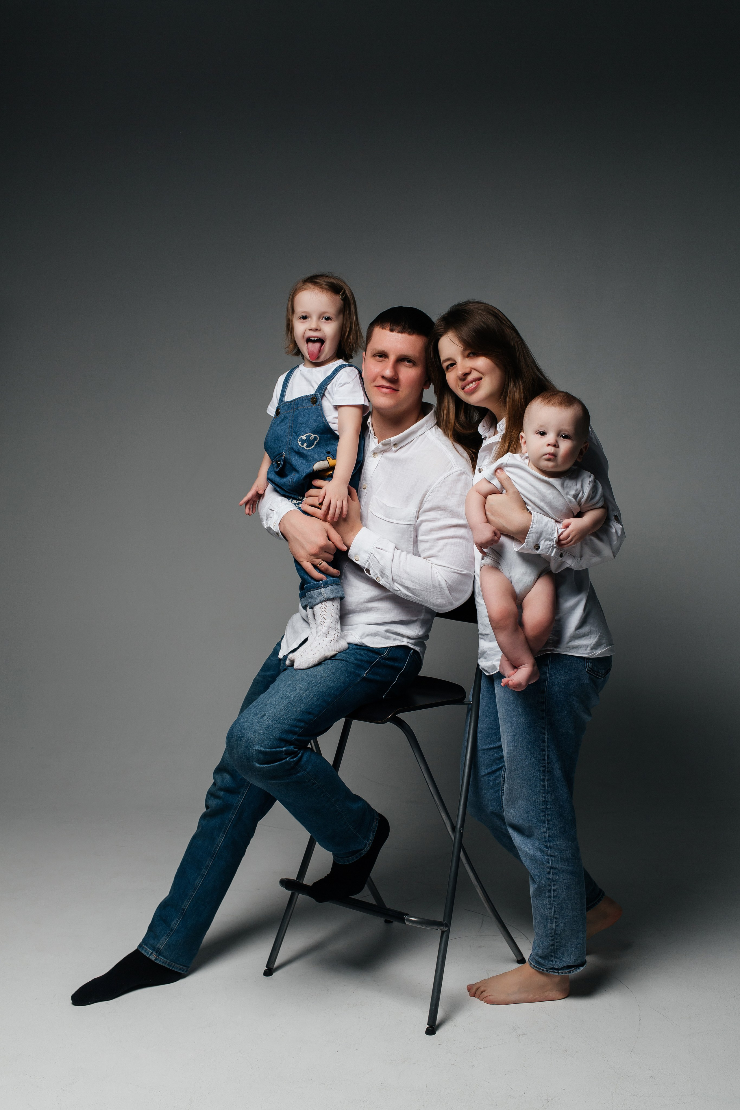 Семейная фотосессия Анастасии и Александра. Женский фотограф в Оренбурге Ирина Заводчикова