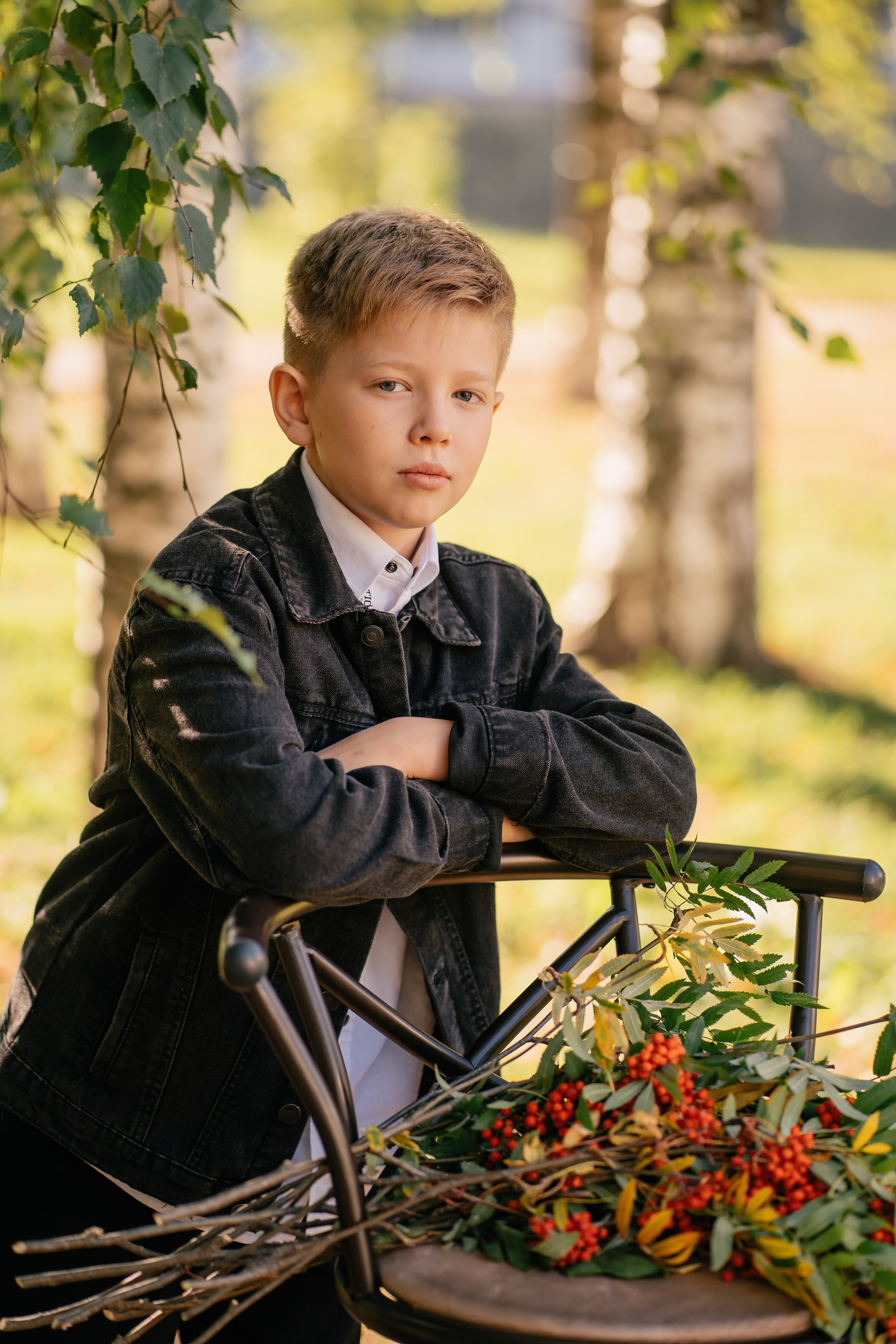 Осенняя фотосессия для школьников. Выпускные альбомы в городе Кирове. Фотограф Екатерина Невская