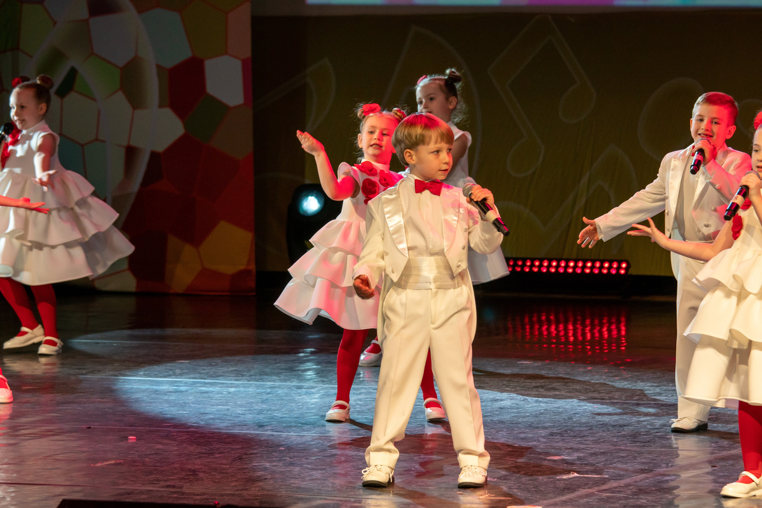 Съёмка концерта для Домисольки, большой концертный зал Космос. «Студия DRONAVT`s» — видеосъёмка и фотография г. Москва