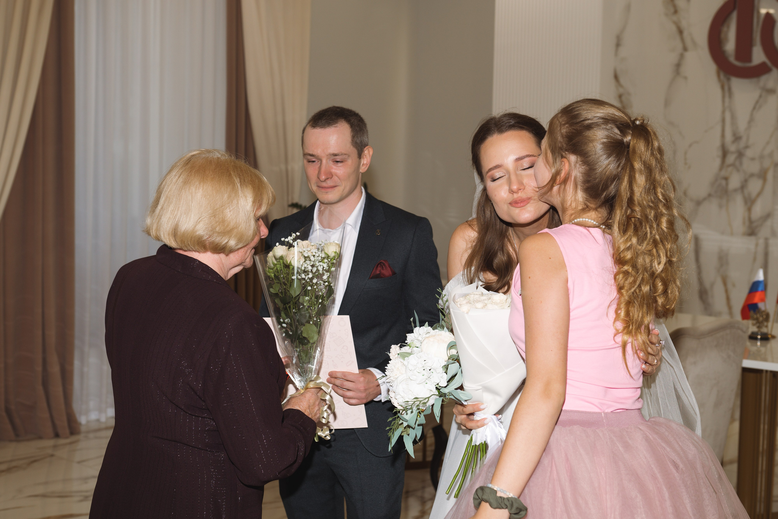 Свадьба в ЗаВидное. Фотограф Москва Настя Профотовна. Репортажные, свадебные и контент фотосессии