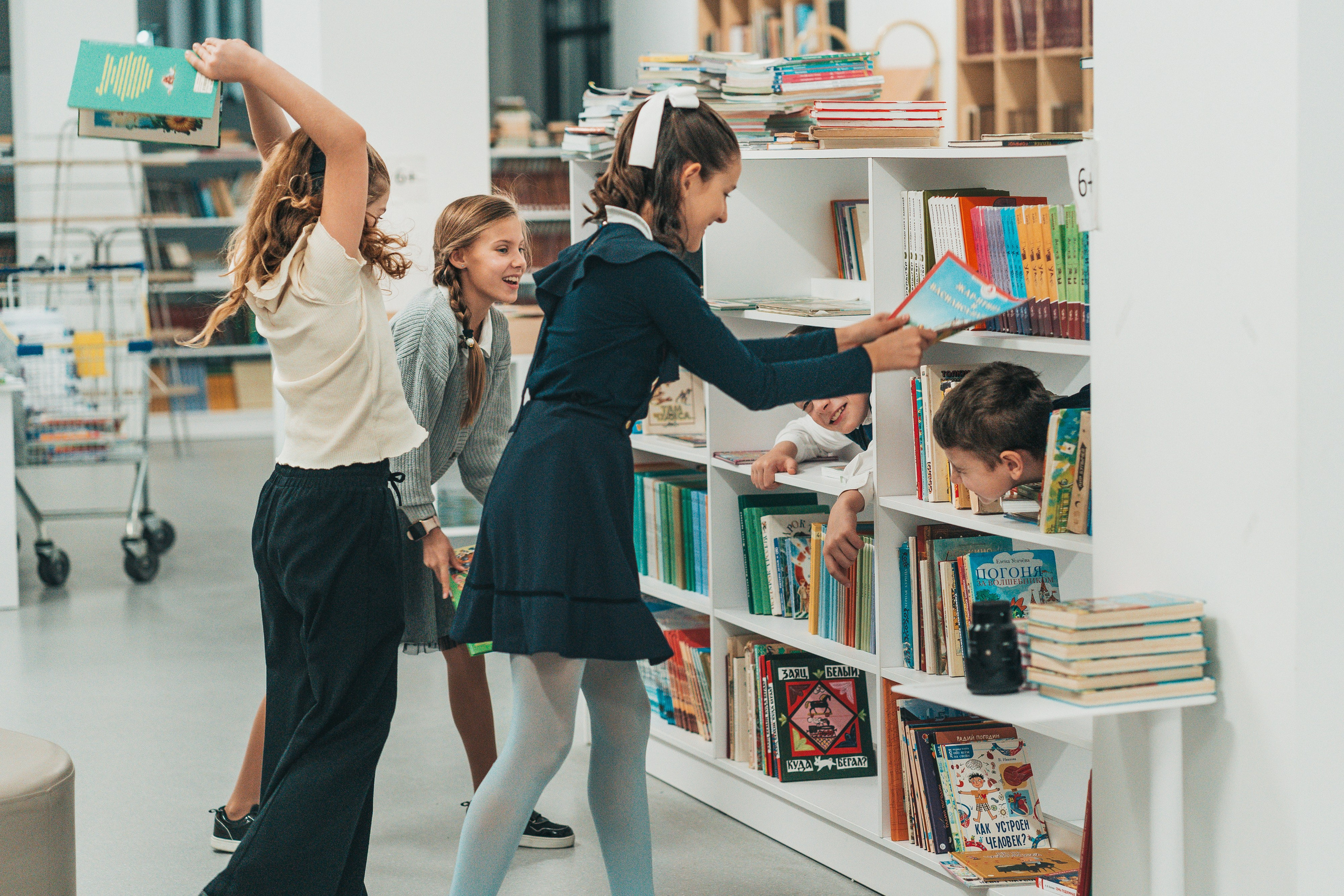 4 класс. Школьные альбомы и альбомы для детского сада. Юлия Осипова. Москва