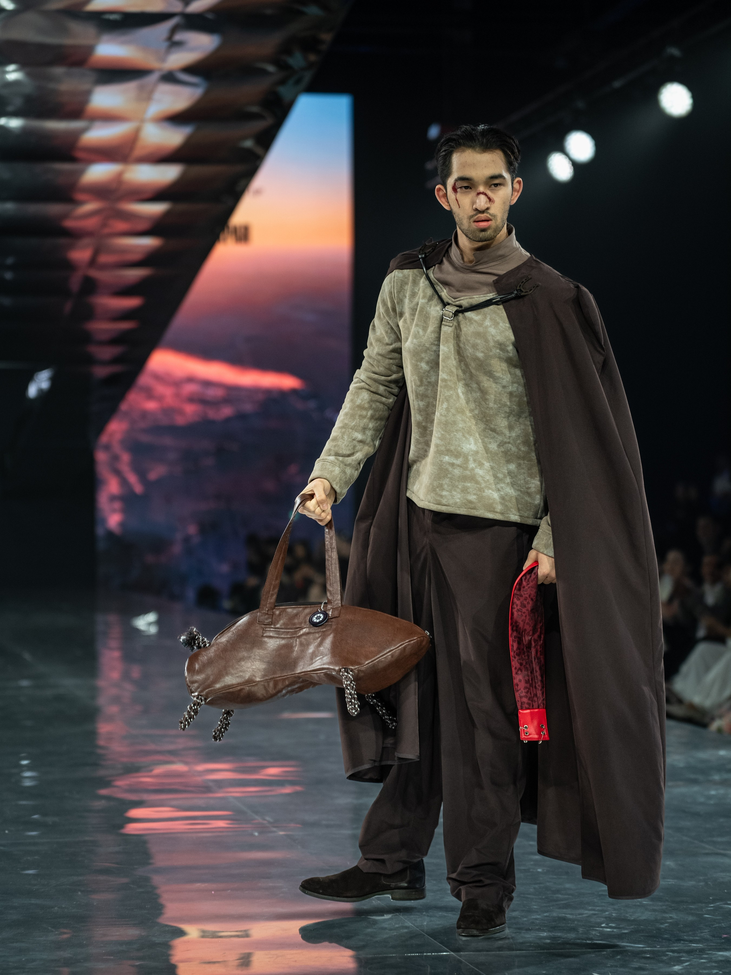 Visa Fashion Week Almaty Pre-Fall 2026 GAZHAIYIP. Сайт Алматинского НЮ АРТ, будуар и фэшн фотографа Дениса Карпенко