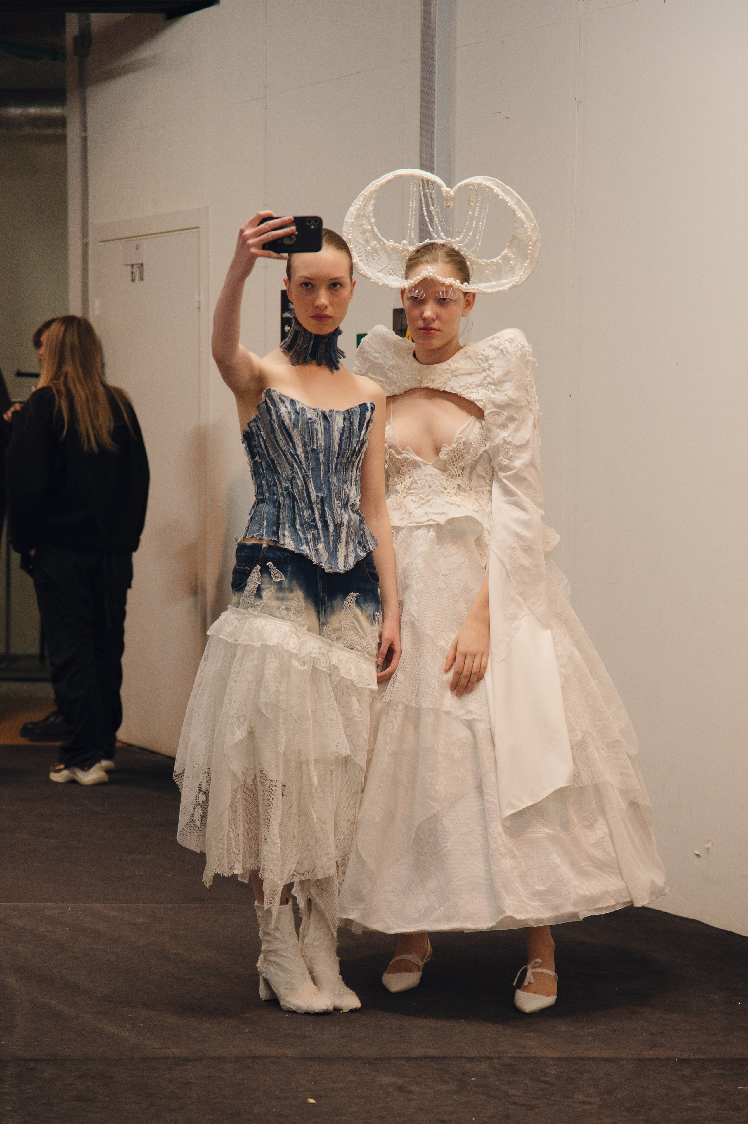 Бекстейдж показа «Новые Имена» собака.ru|ДЛТ. Портретный и репортажный фотограф в Санкт-Петербурге