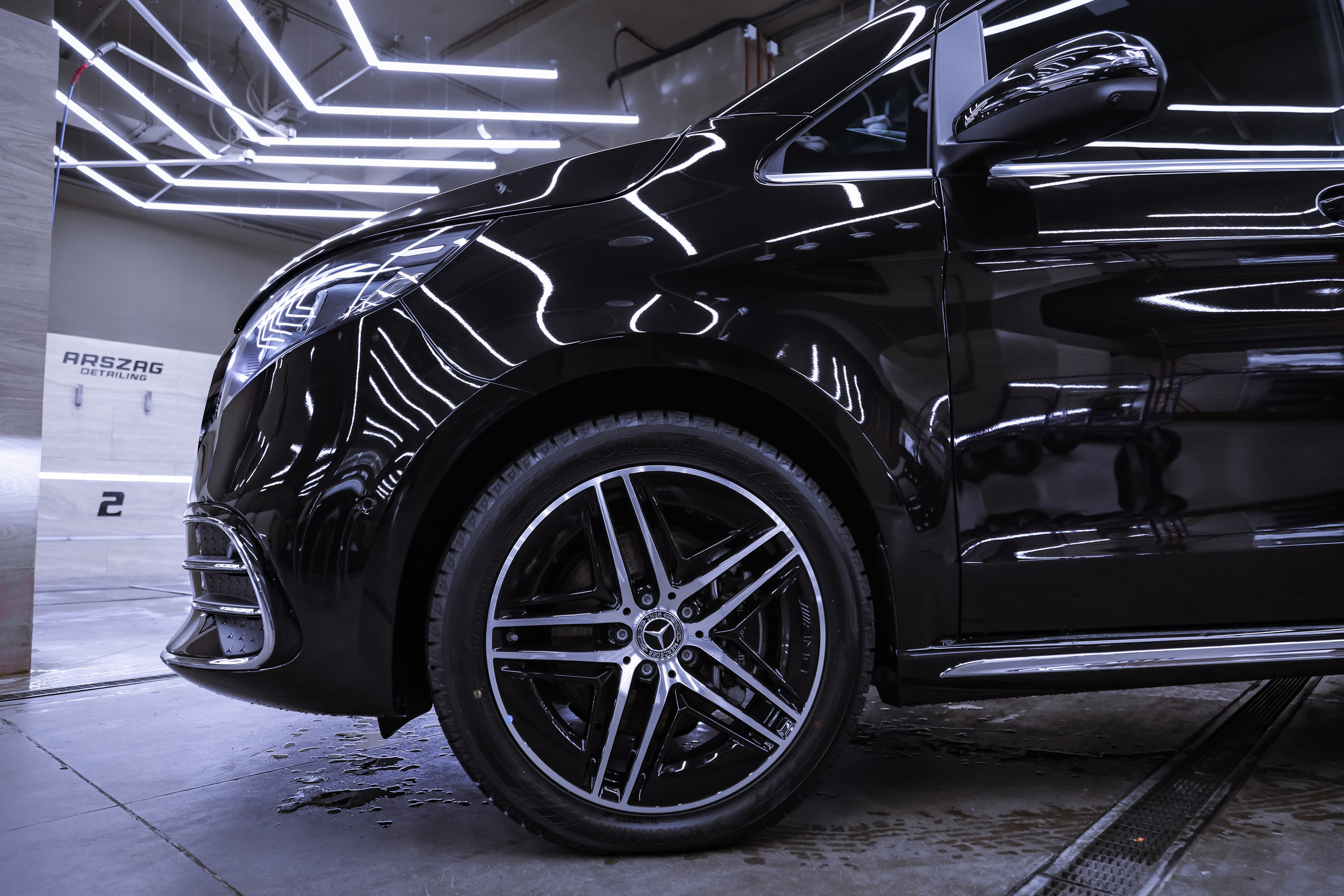 2024 MERCEDES BENZ V 300 d 4MATIC. Mixturecaptures