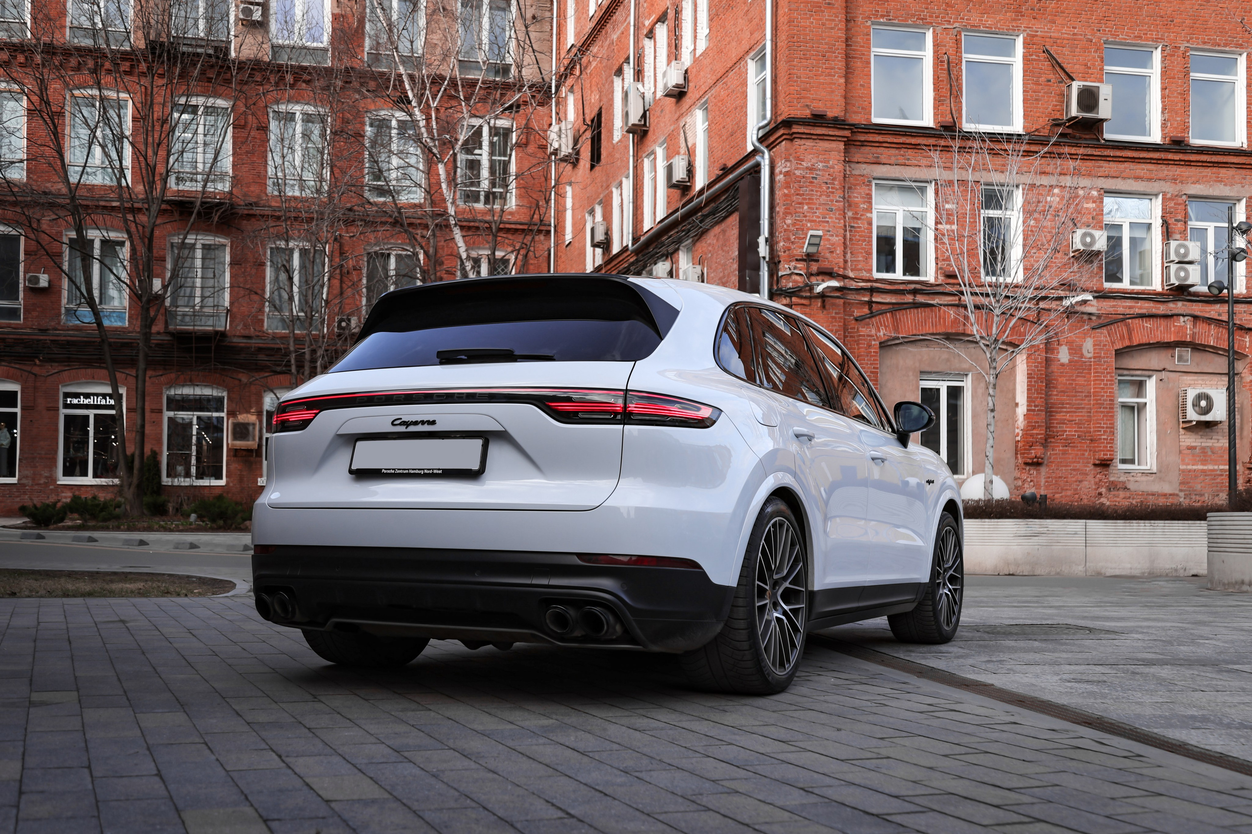 2020 Porsche Cayenne 3.0 AT. Mixturecaptures
