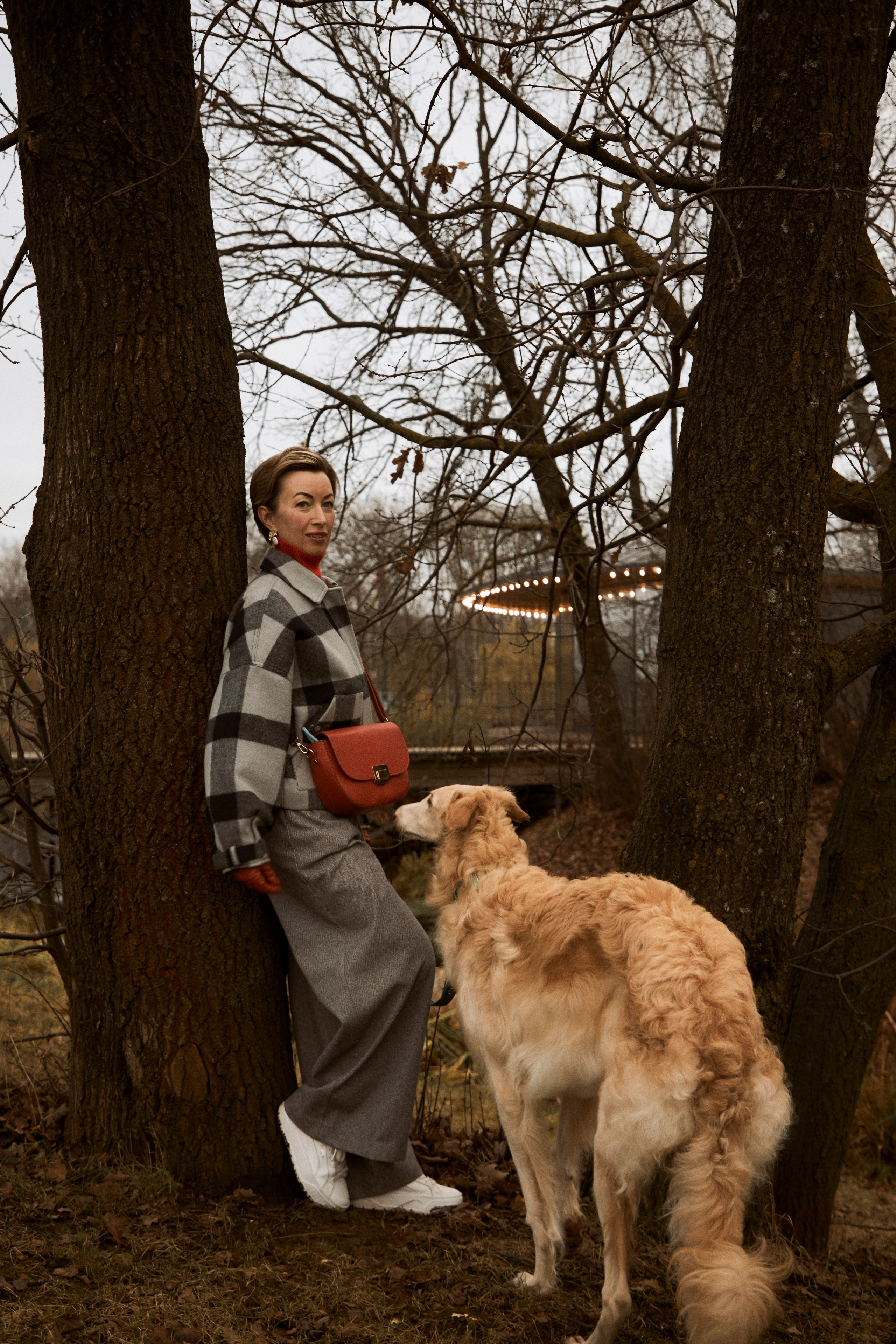 Фотосессия в сколковском парке с собакой. Анна Потявина. Фотограф Москва