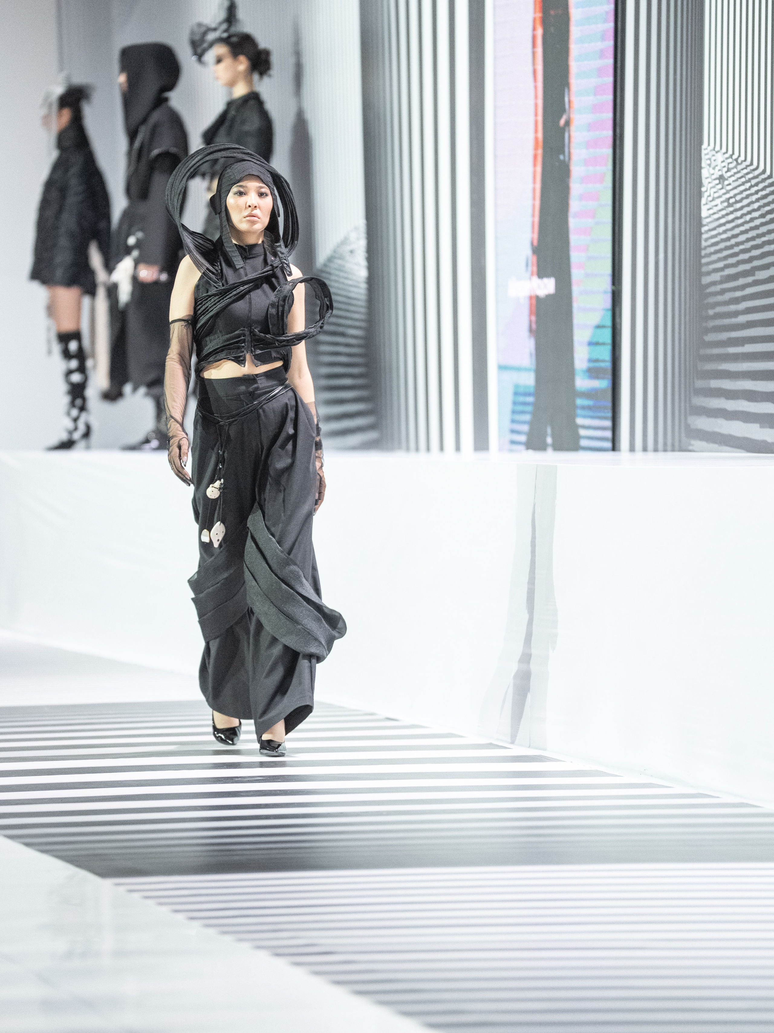 New Generation-OPEN WAY. Сайт Алматинского НЮ АРТ, будуар и фэшн фотографа Дениса Карпенко