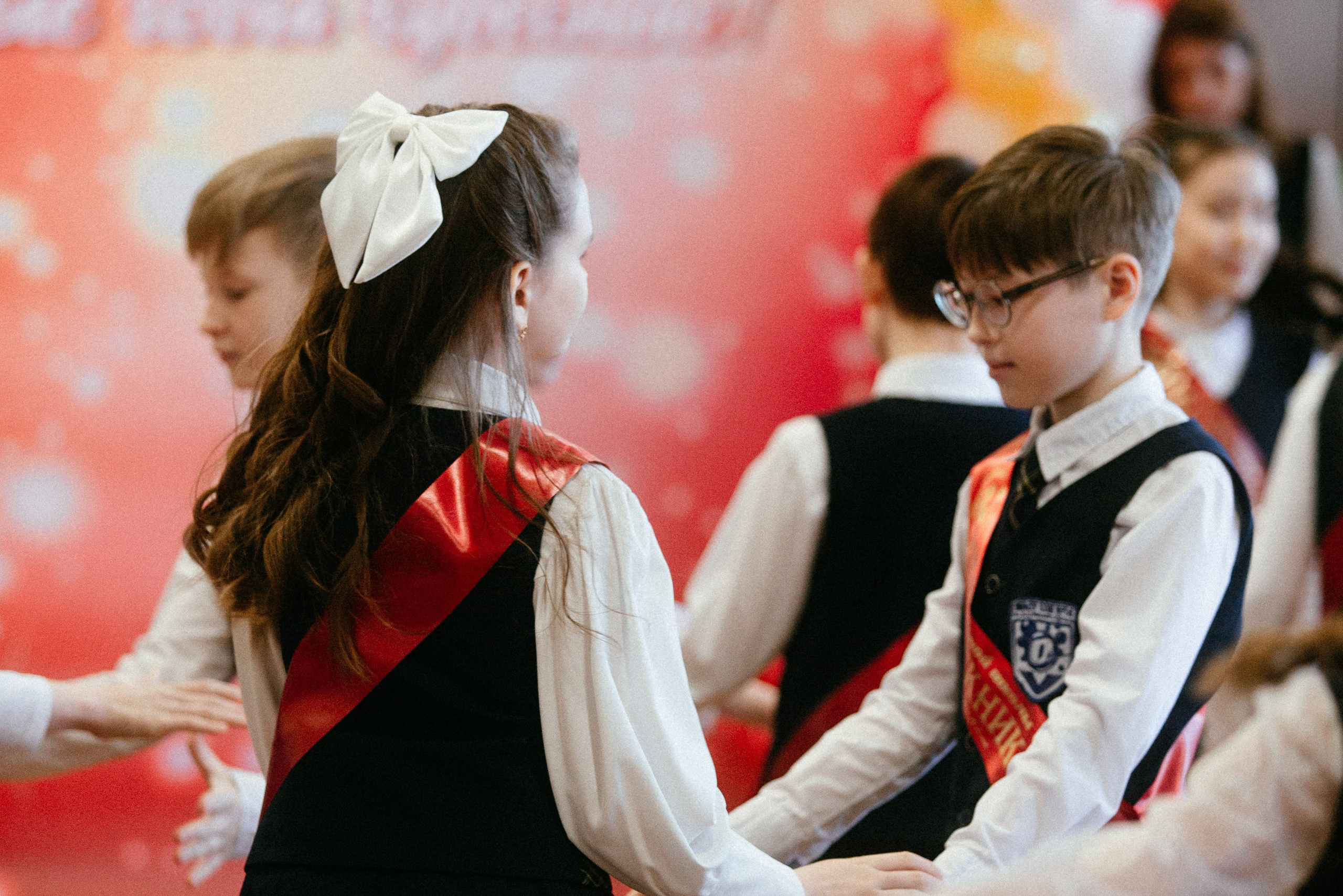 Выпускной в начальной школе. Арт-фотограф Крис Л. в Тобольске: портрет, семейные, свадьбы
