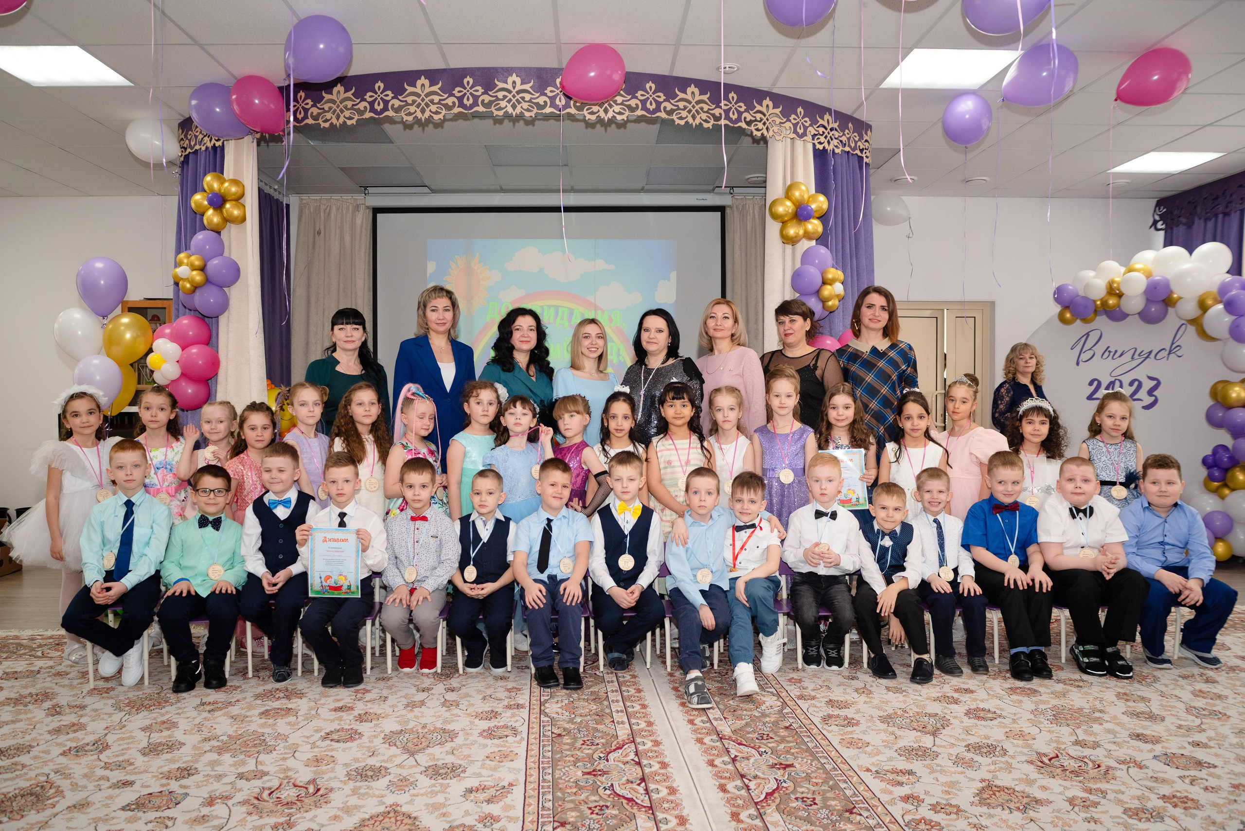 выпускные альбомы Сургут и Нефтеюганск