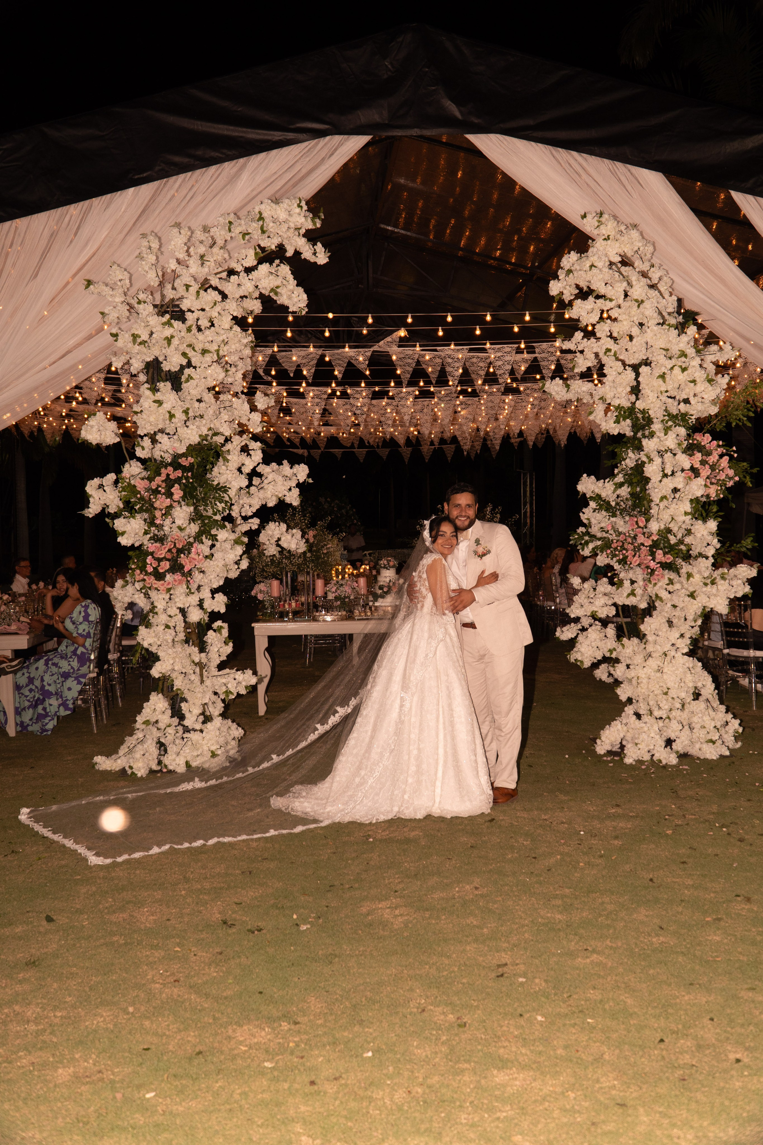 Carola & Gerson. Wedding Photographer in Barcelona and Medellin