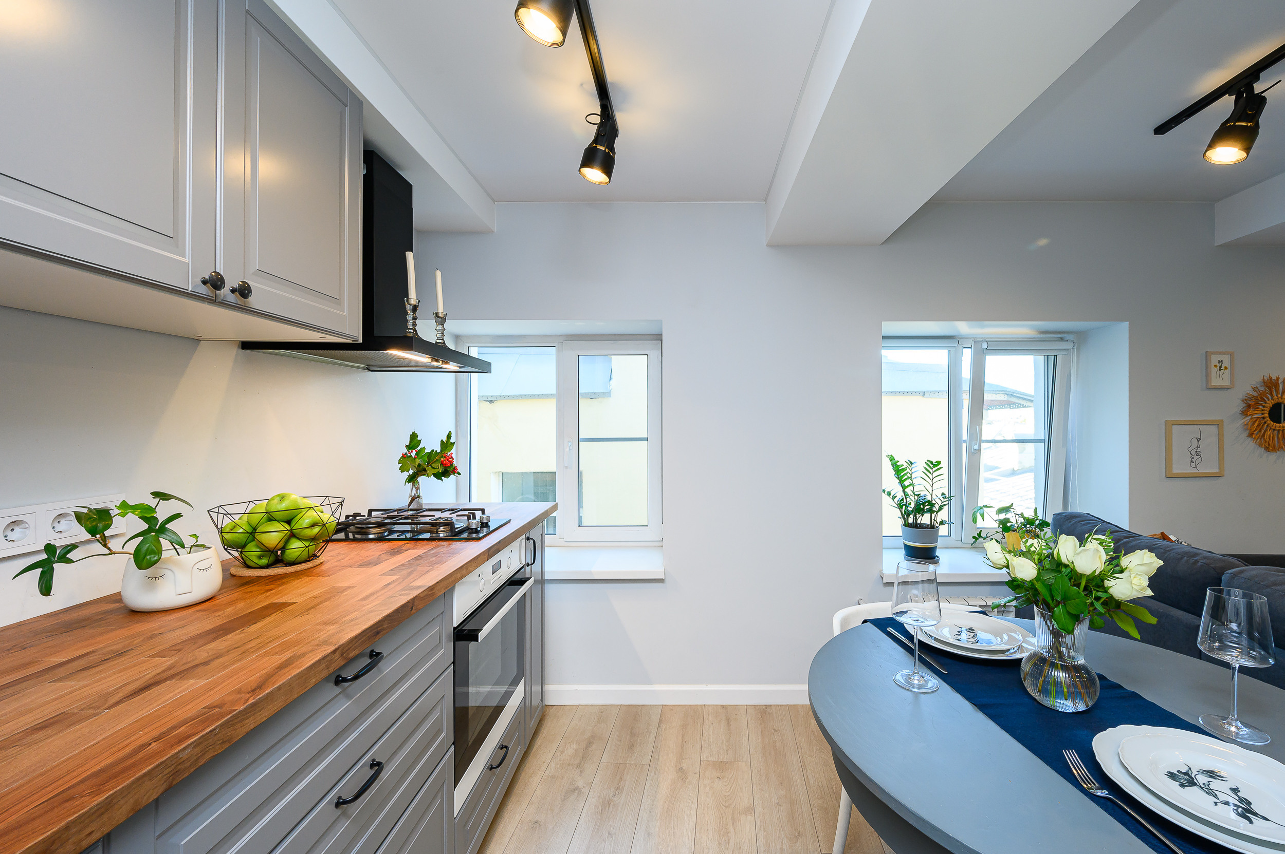 Квартира на продажу. Интерьерный фотограф. Фото- видеосъемка недвижимости Санкт-Петербург