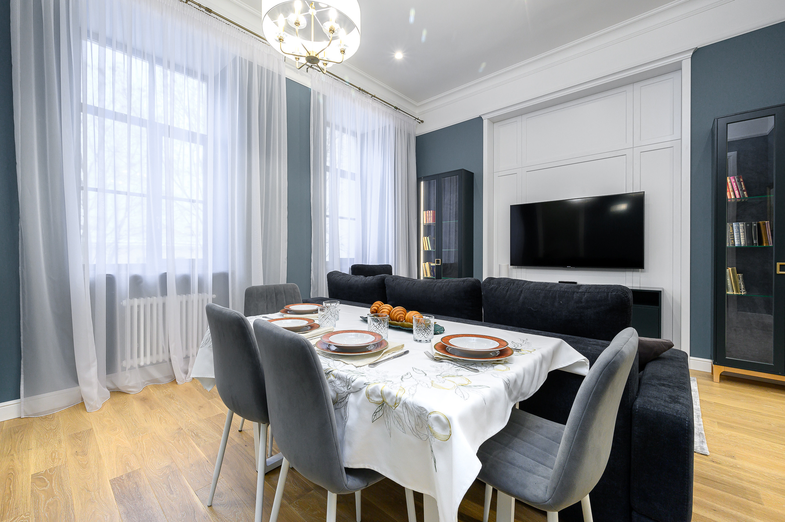 Квартира на продажу на Васильевском острове. Интерьерный фотограф. Фото- видеосъемка недвижимости Санкт-Петербург