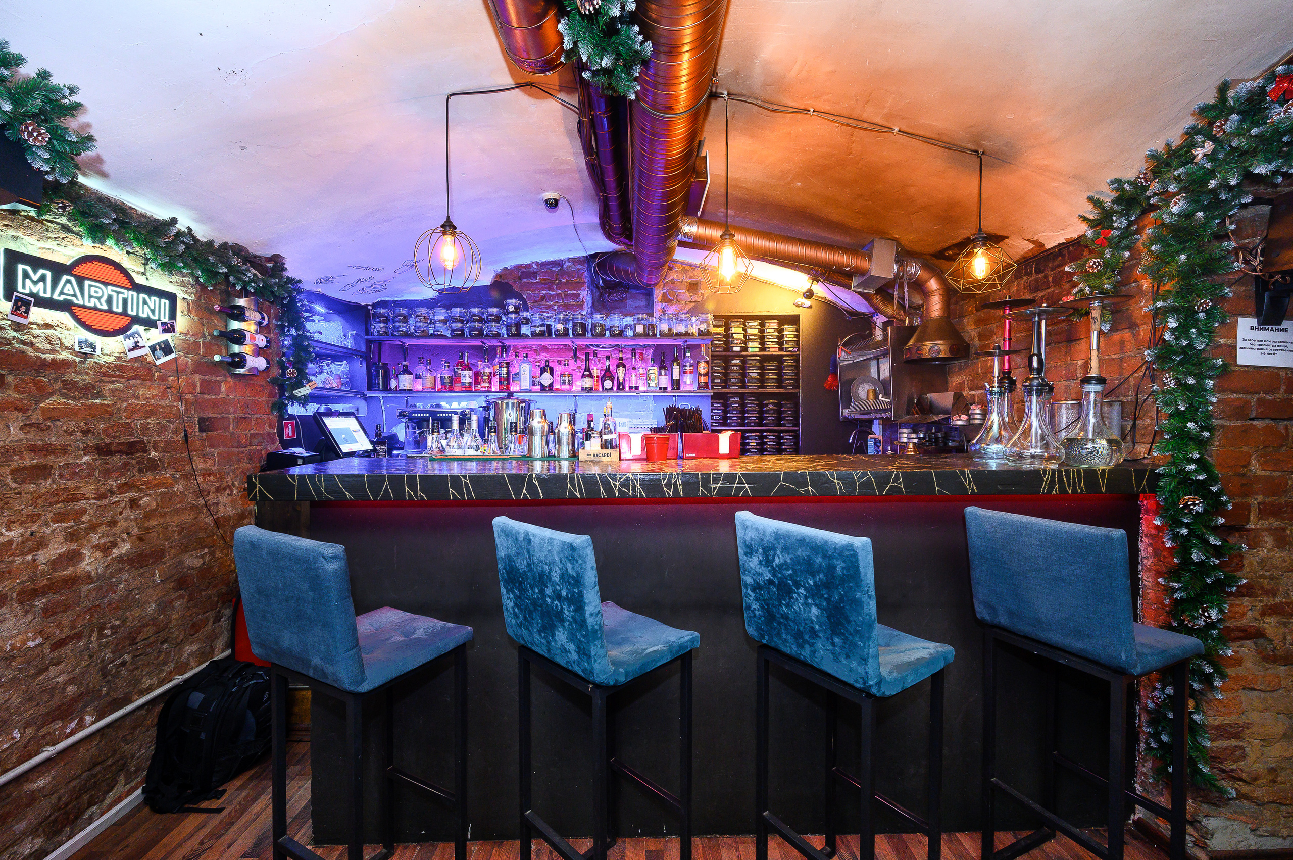Лаунж-бар Bonnie and Clyde. Интерьерный фотограф. Фото- видеосъемка недвижимости Санкт-Петербург