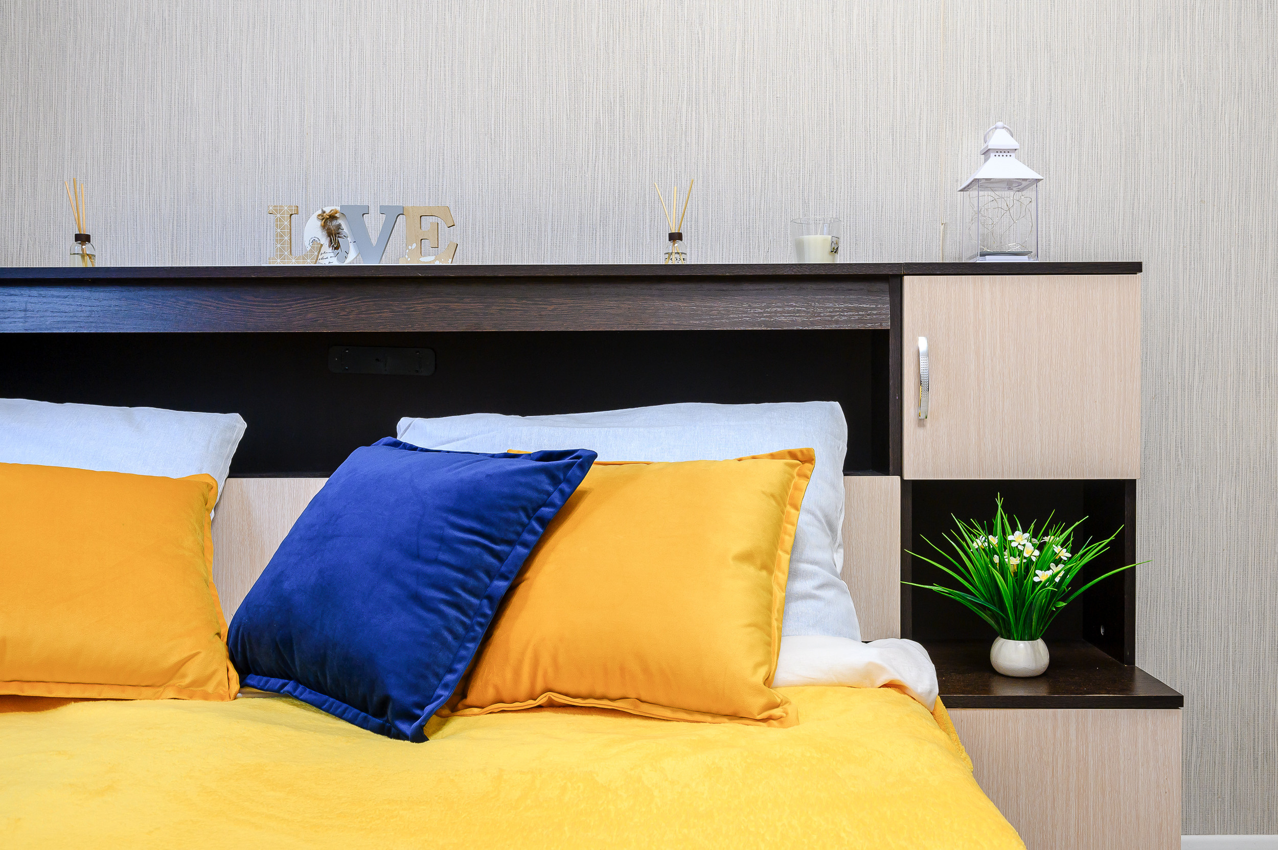 Маленькая студия под аренду. Интерьерный фотограф. Фото- видеосъемка недвижимости Санкт-Петербург