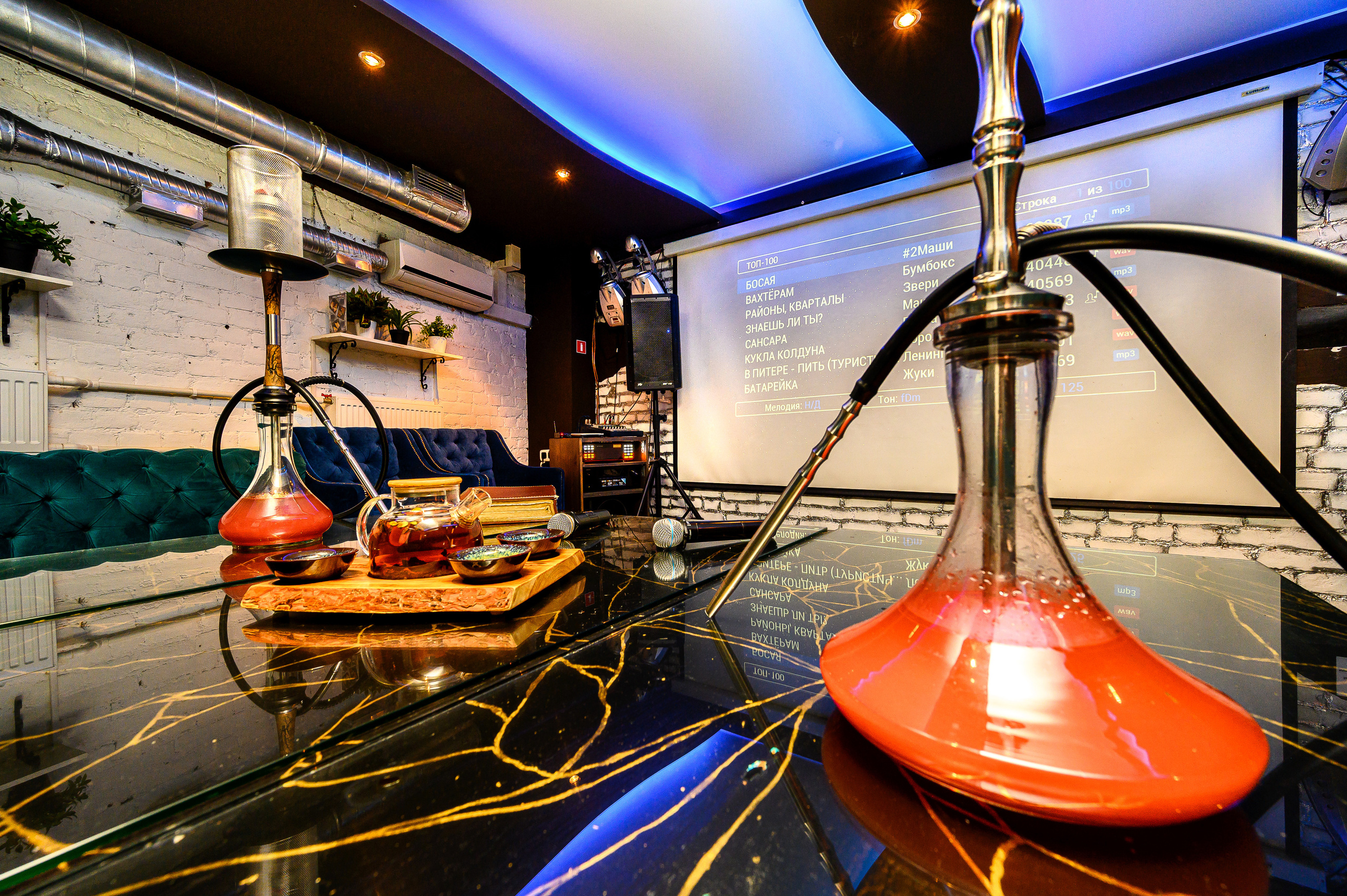 Лаунж-бар Bonnie and Clyde. Интерьерный фотограф. Фото- видеосъемка недвижимости Санкт-Петербург