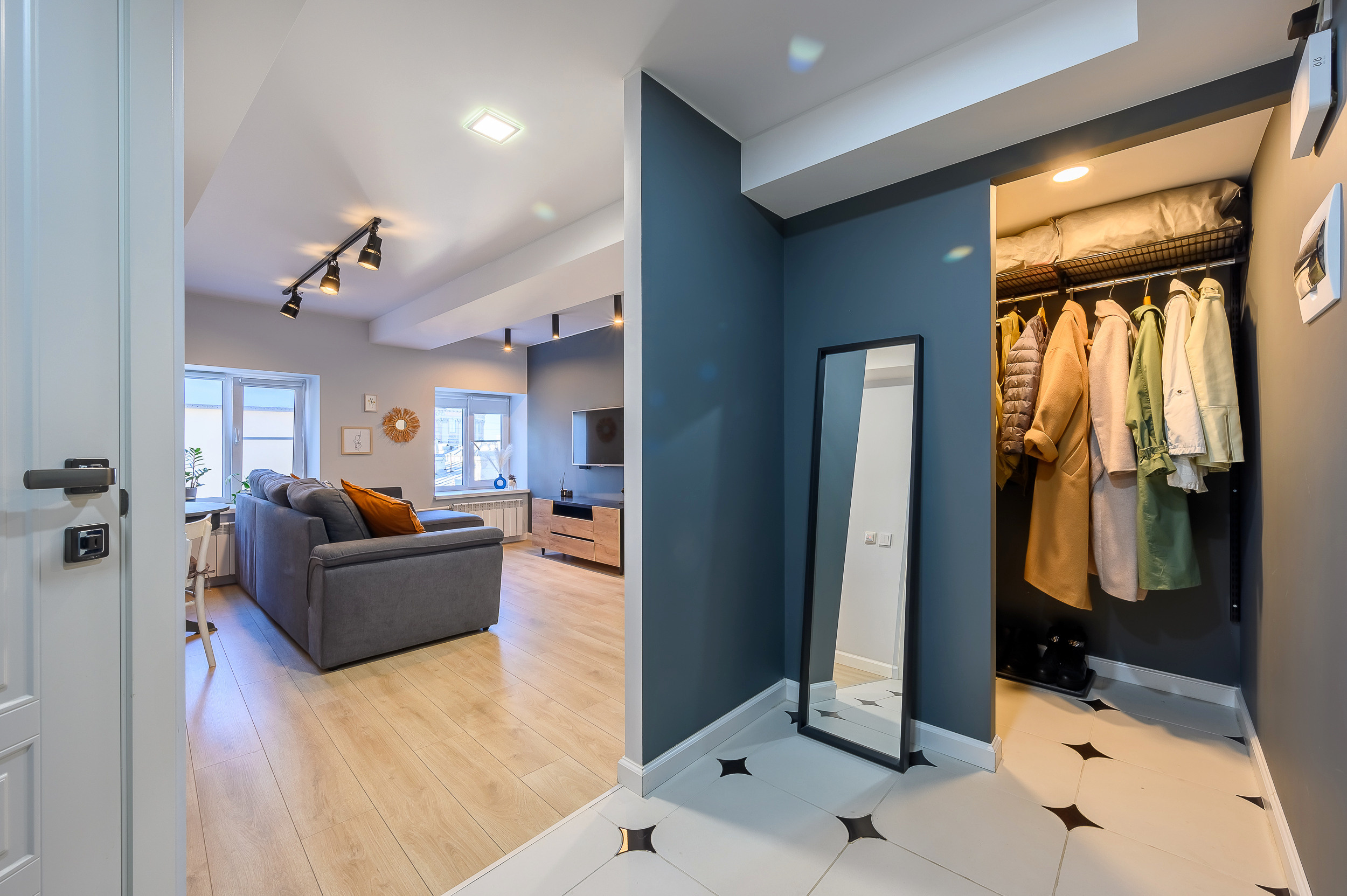 Квартира на продажу. Интерьерный фотограф. Фото- видеосъемка недвижимости Санкт-Петербург