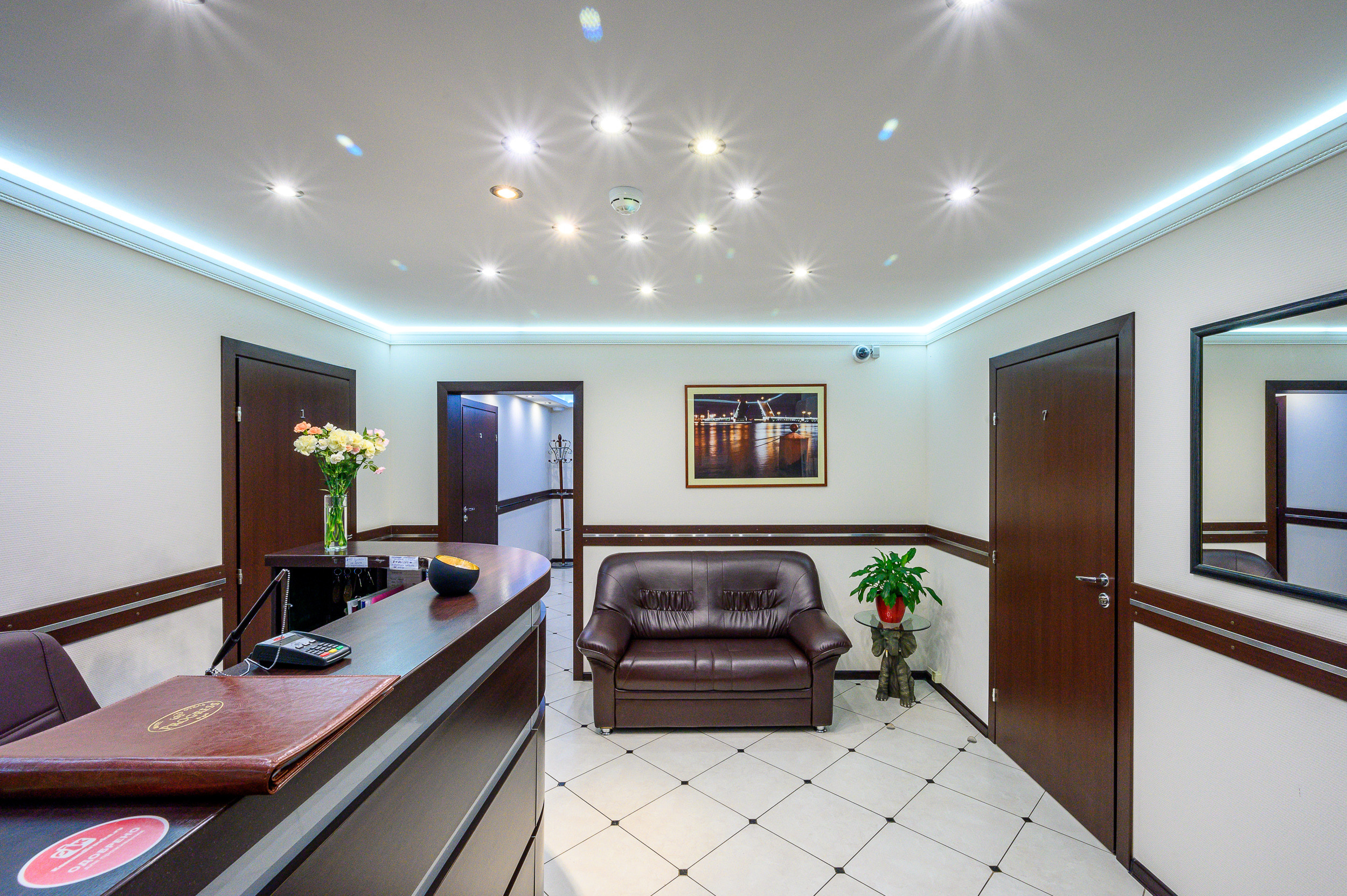 Отель Прогресс. Интерьерный фотограф. Фото- видеосъемка недвижимости Санкт-Петербург