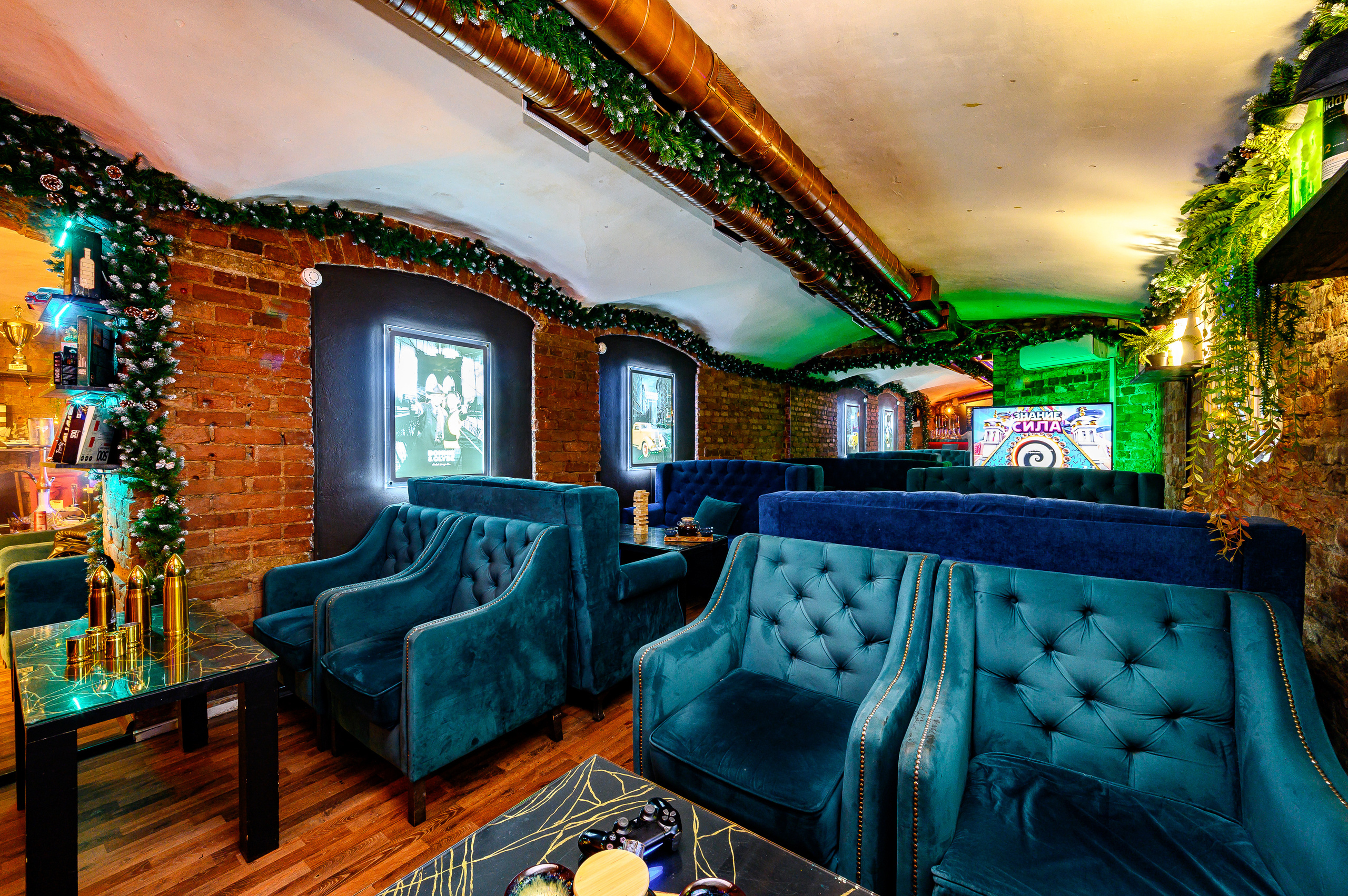 Лаунж-бар Bonnie and Clyde. Интерьерный фотограф. Фото- видеосъемка недвижимости Санкт-Петербург