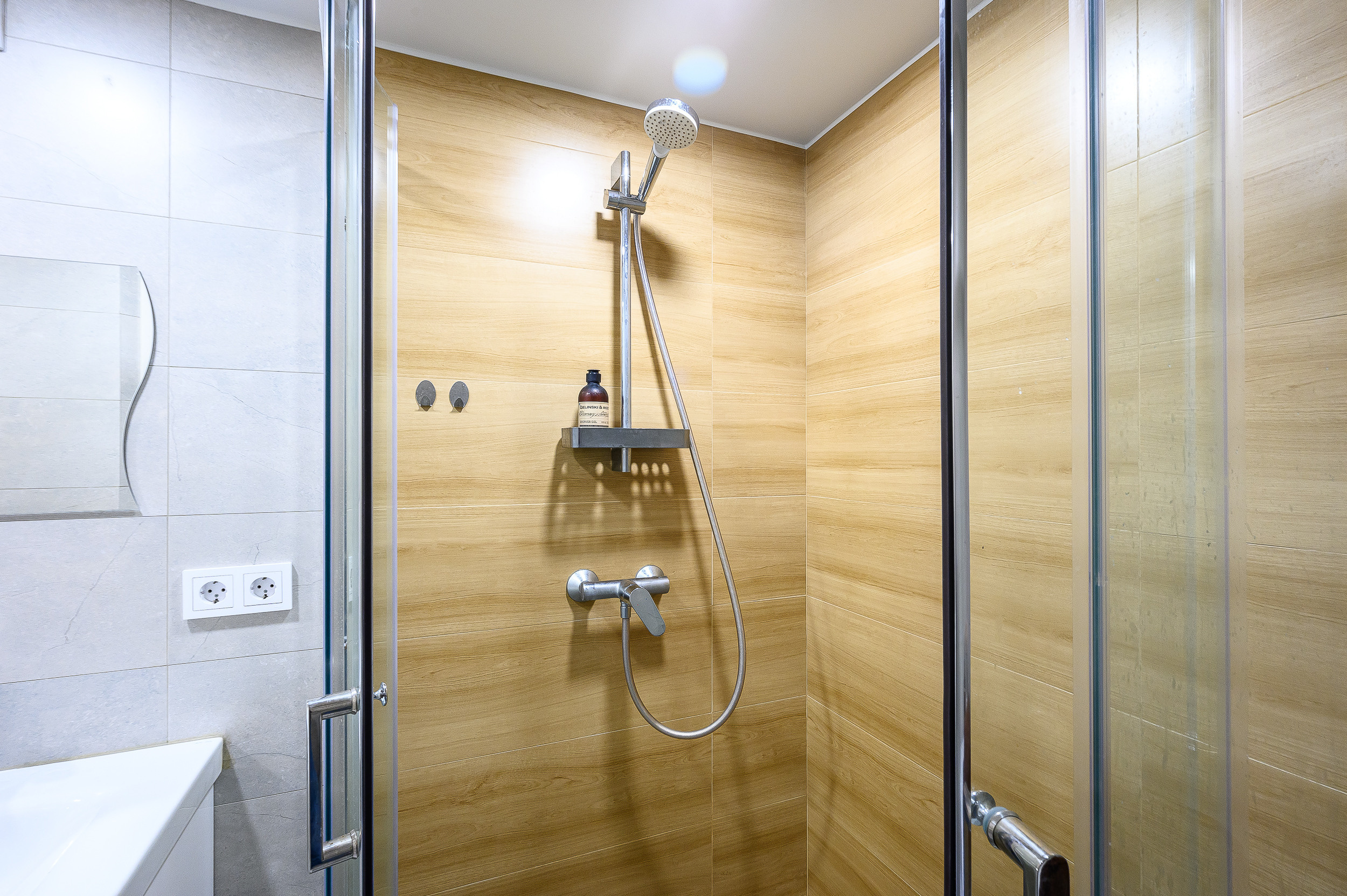 Квартира на продажу. Интерьерный фотограф. Фото- видеосъемка недвижимости Санкт-Петербург