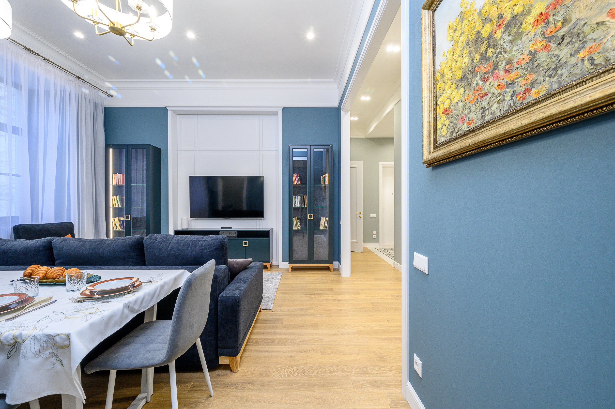 Квартира на продажу на Васильевском острове. Интерьерный фотограф. Фото- видеосъемка недвижимости Санкт-Петербург