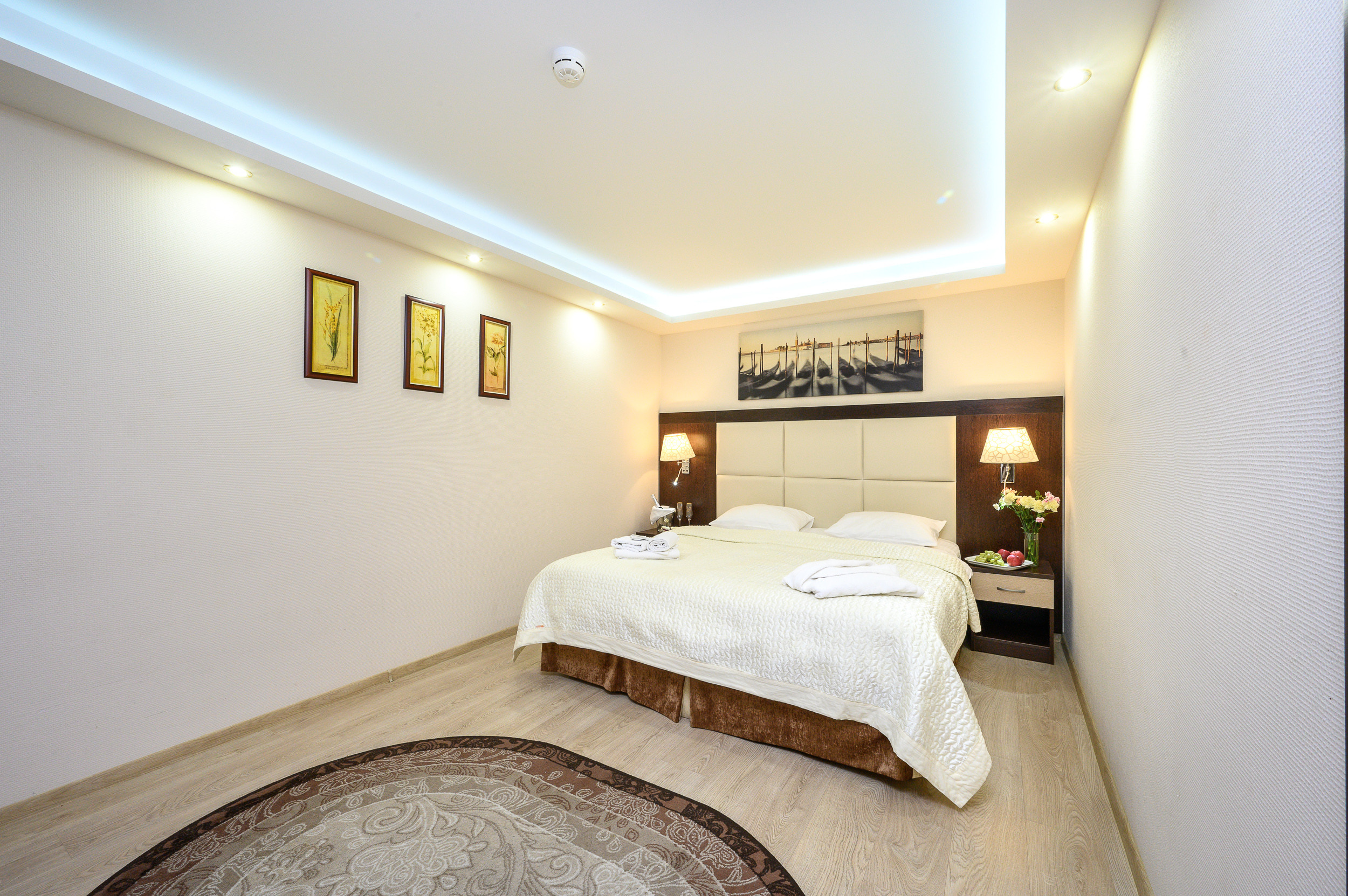 Отель Прогресс. Интерьерный фотограф. Фото- видеосъемка недвижимости Санкт-Петербург