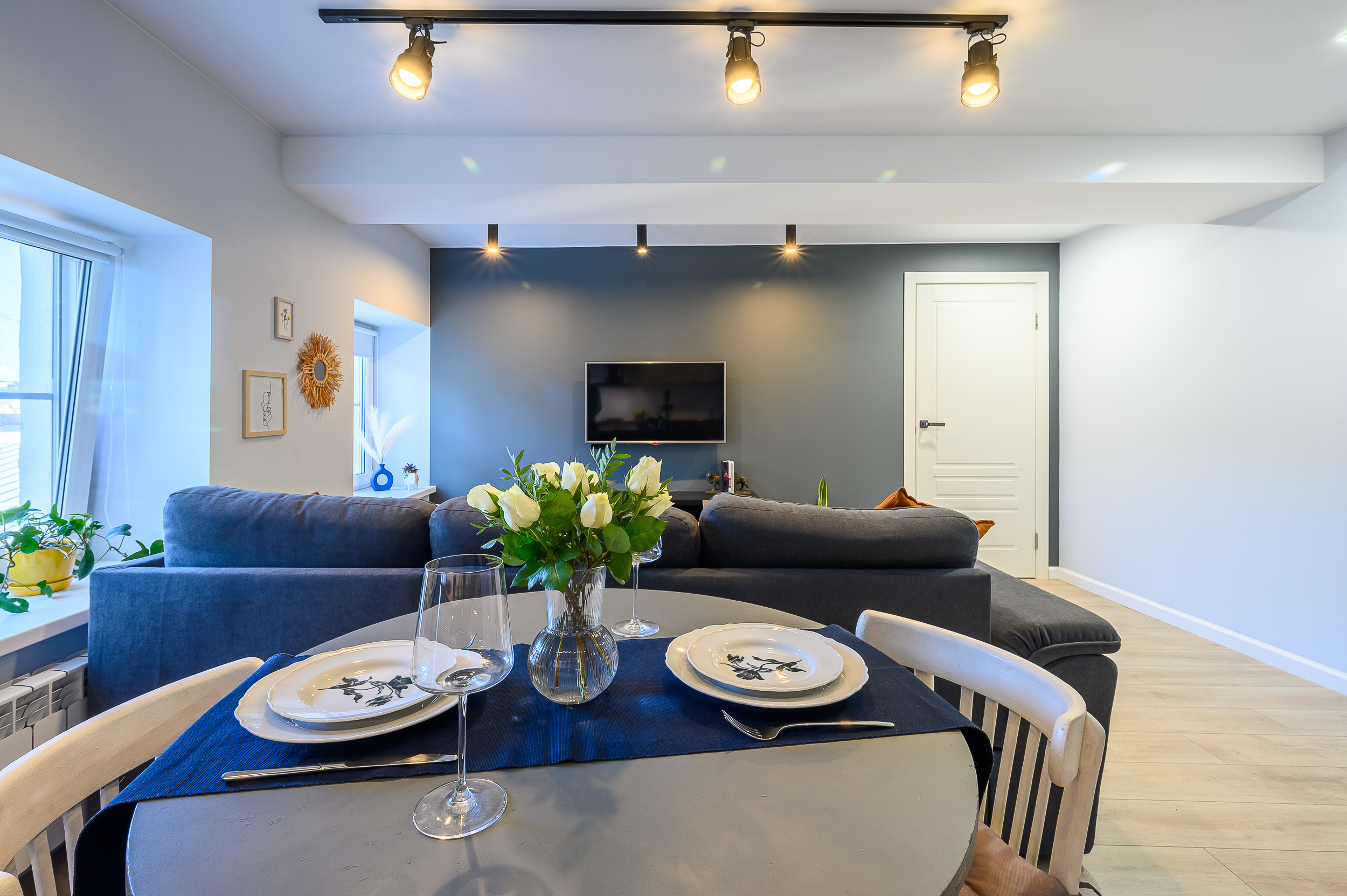 Квартира на продажу. Интерьерный фотограф. Фото- видеосъемка недвижимости Санкт-Петербург