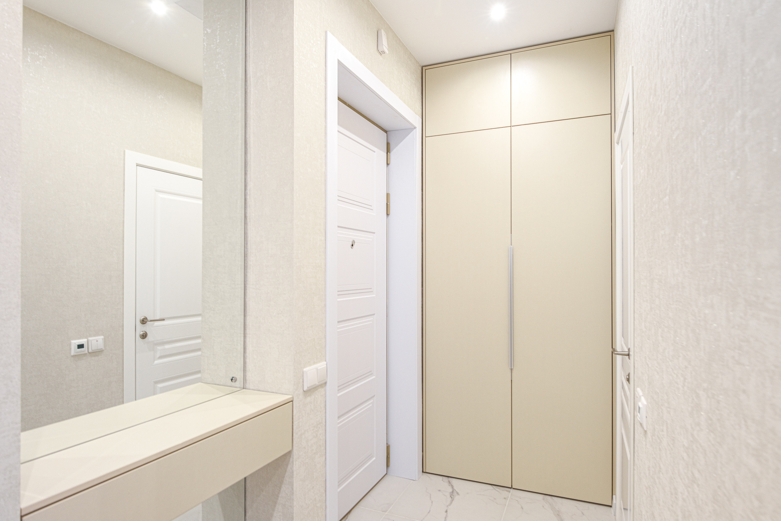 Квартира на продажу. Интерьерный фотограф. Фото- видеосъемка недвижимости Санкт-Петербург