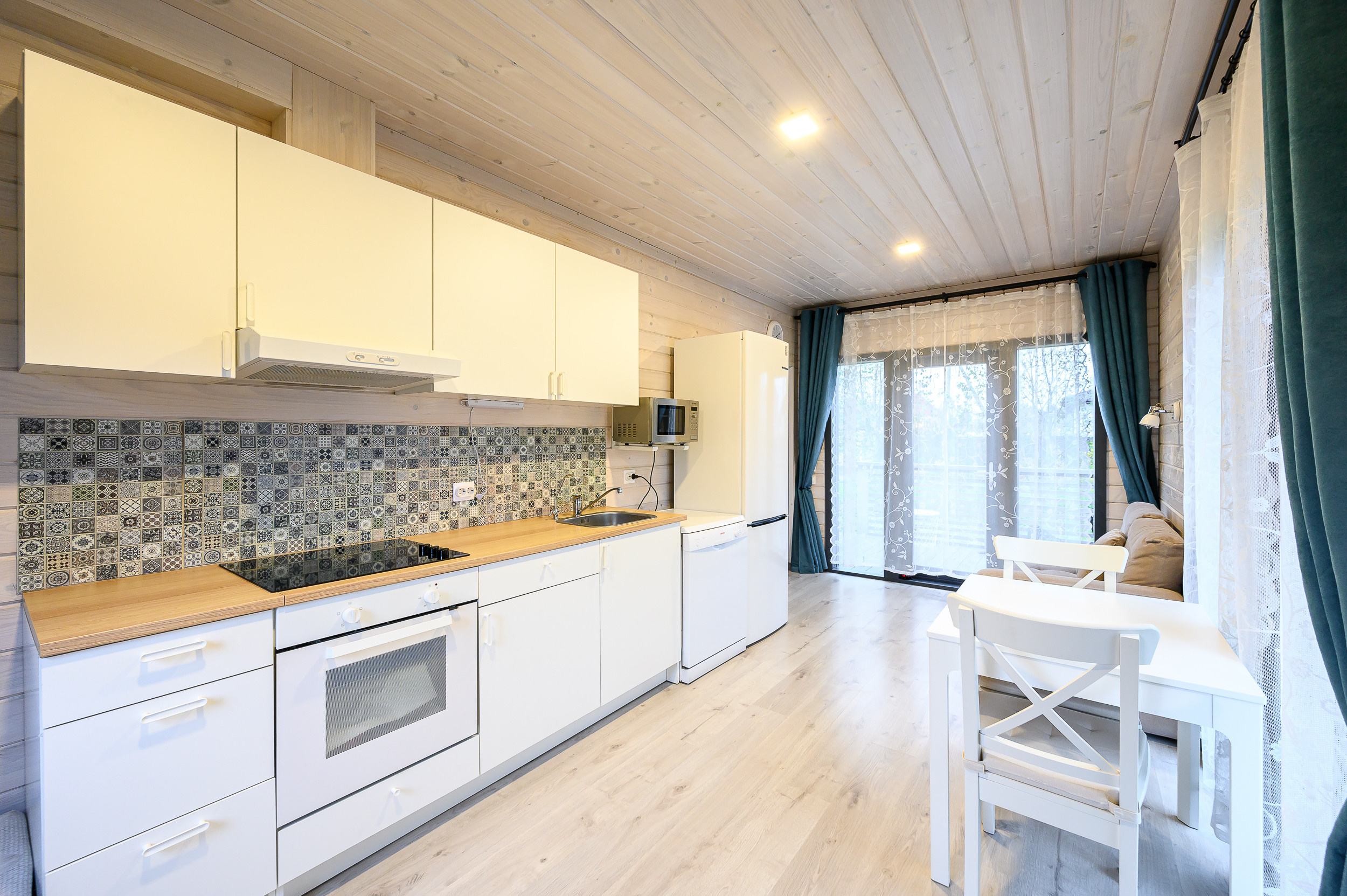 Домик на продажу на Белоострове. Интерьерный фотограф. Фото- видеосъемка недвижимости Санкт-Петербург