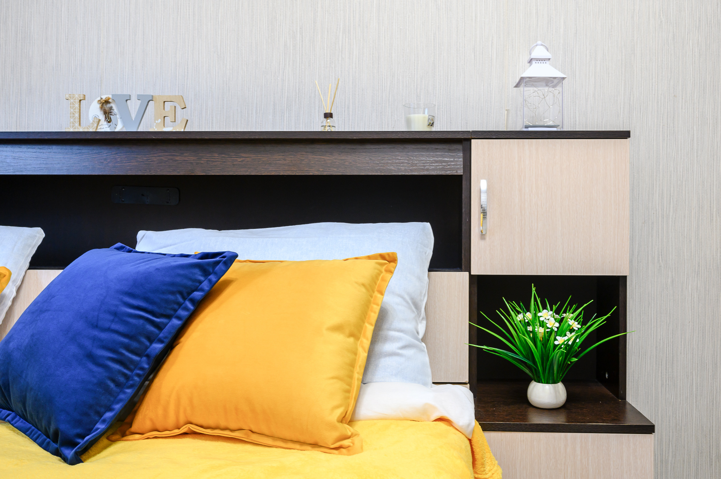 Маленькая студия под аренду. Интерьерный фотограф. Фото- видеосъемка недвижимости Санкт-Петербург