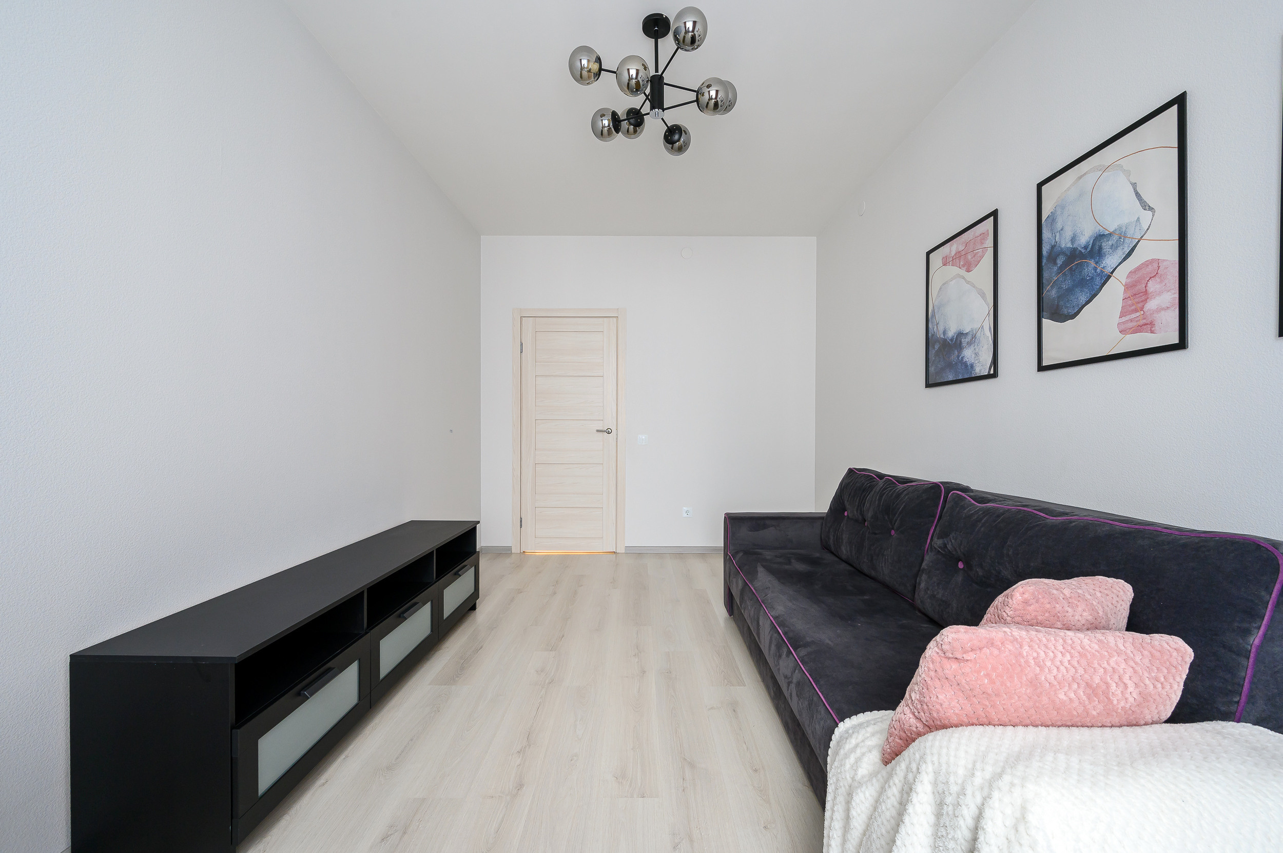 Квартира под аренду. Интерьерный фотограф. Фото- видеосъемка недвижимости Санкт-Петербург