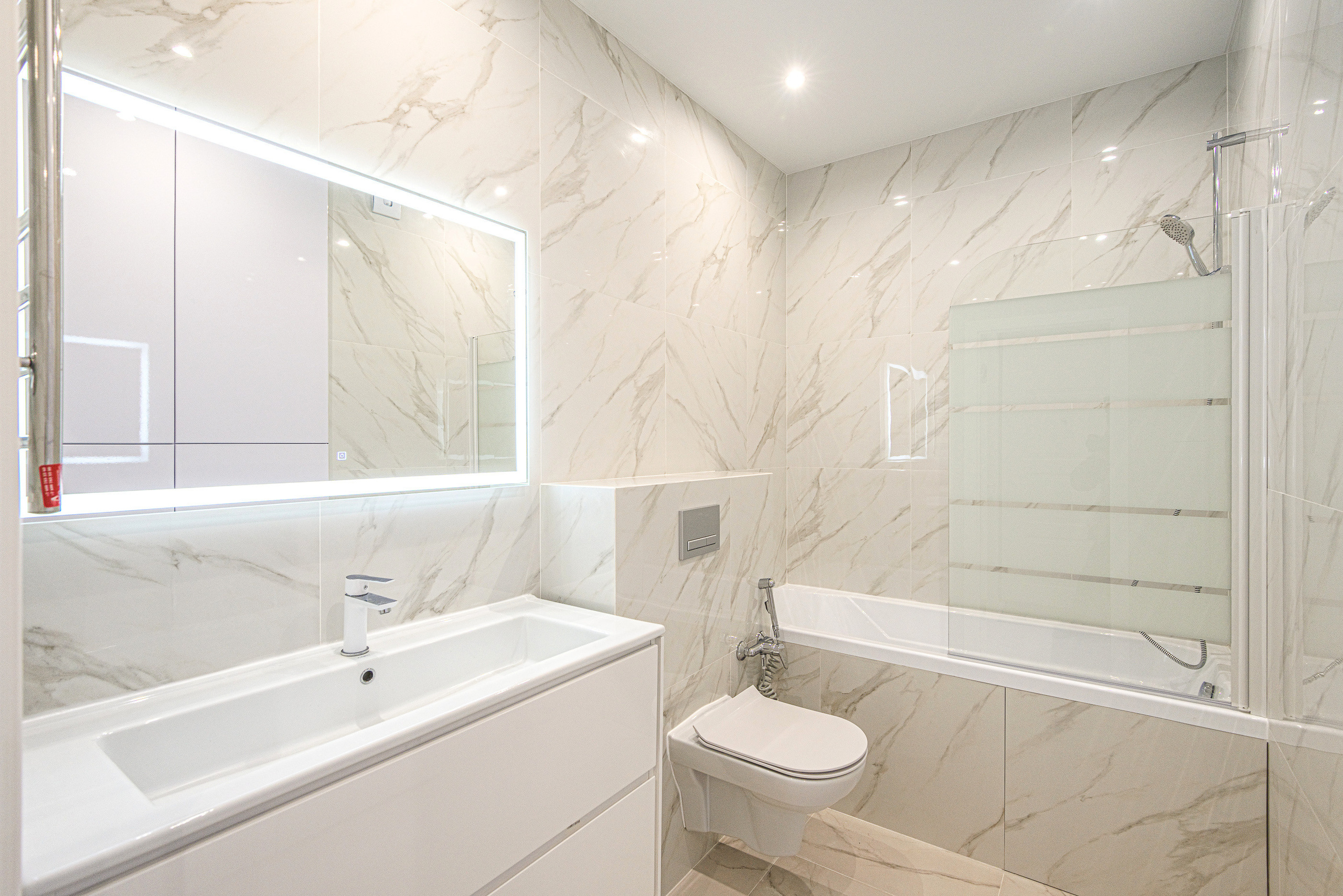 Квартира на продажу. Интерьерный фотограф. Фото- видеосъемка недвижимости Санкт-Петербург