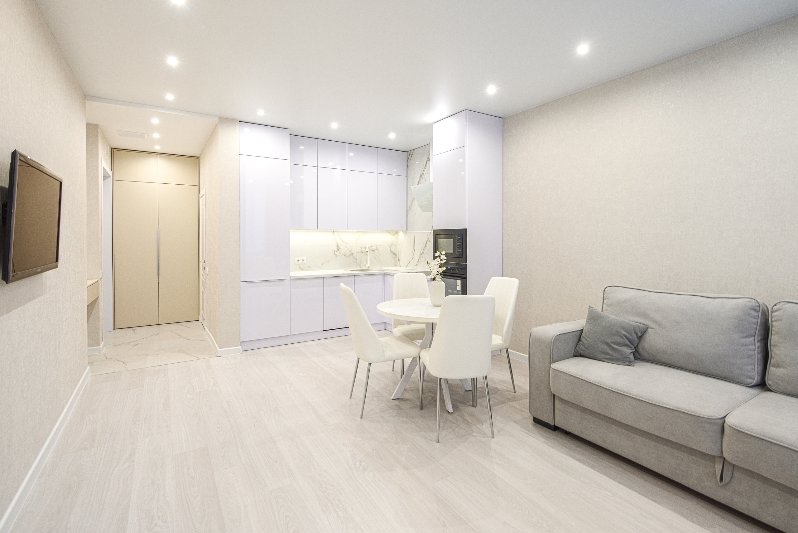 Квартира на продажу. Интерьерный фотограф. Фото- видеосъемка недвижимости Санкт-Петербург