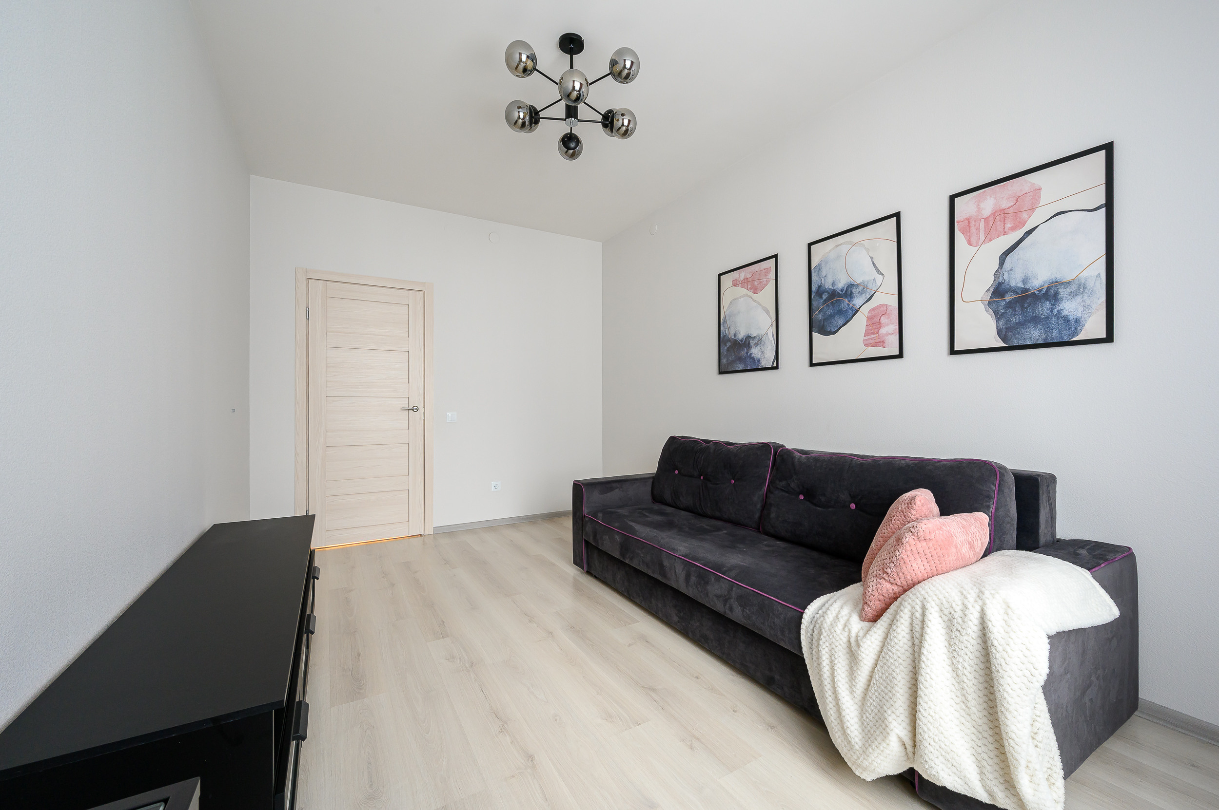 Квартира под аренду. Интерьерный фотограф. Фото- видеосъемка недвижимости Санкт-Петербург