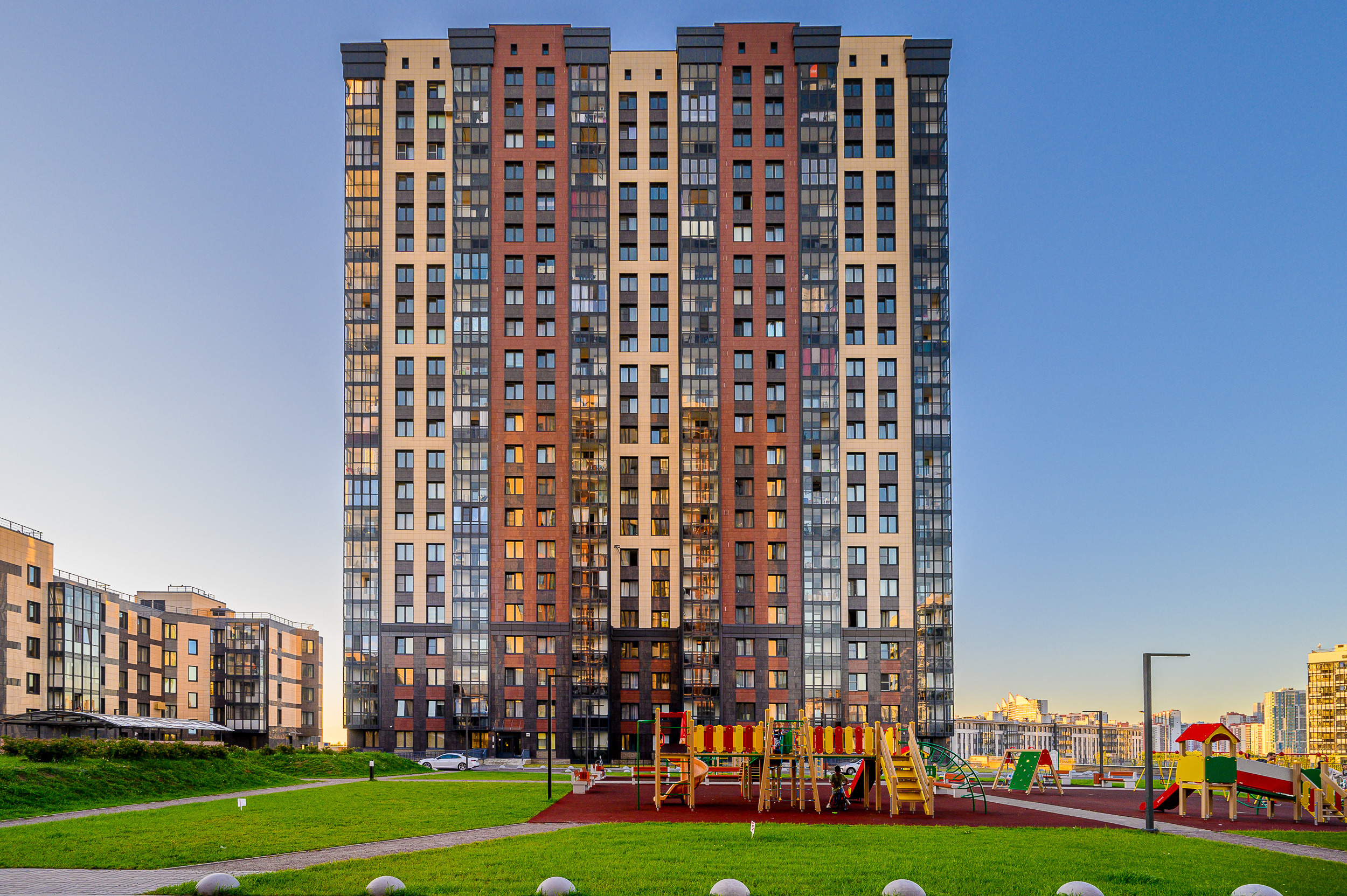 Простая квартира на продажу. Интерьерный фотограф. Фото- видеосъемка недвижимости Санкт-Петербург