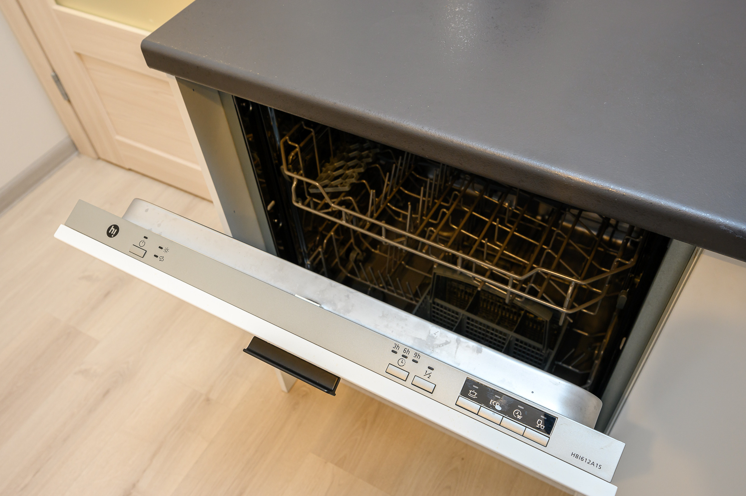 Квартира под аренду. Интерьерный фотограф. Фото- видеосъемка недвижимости Санкт-Петербург